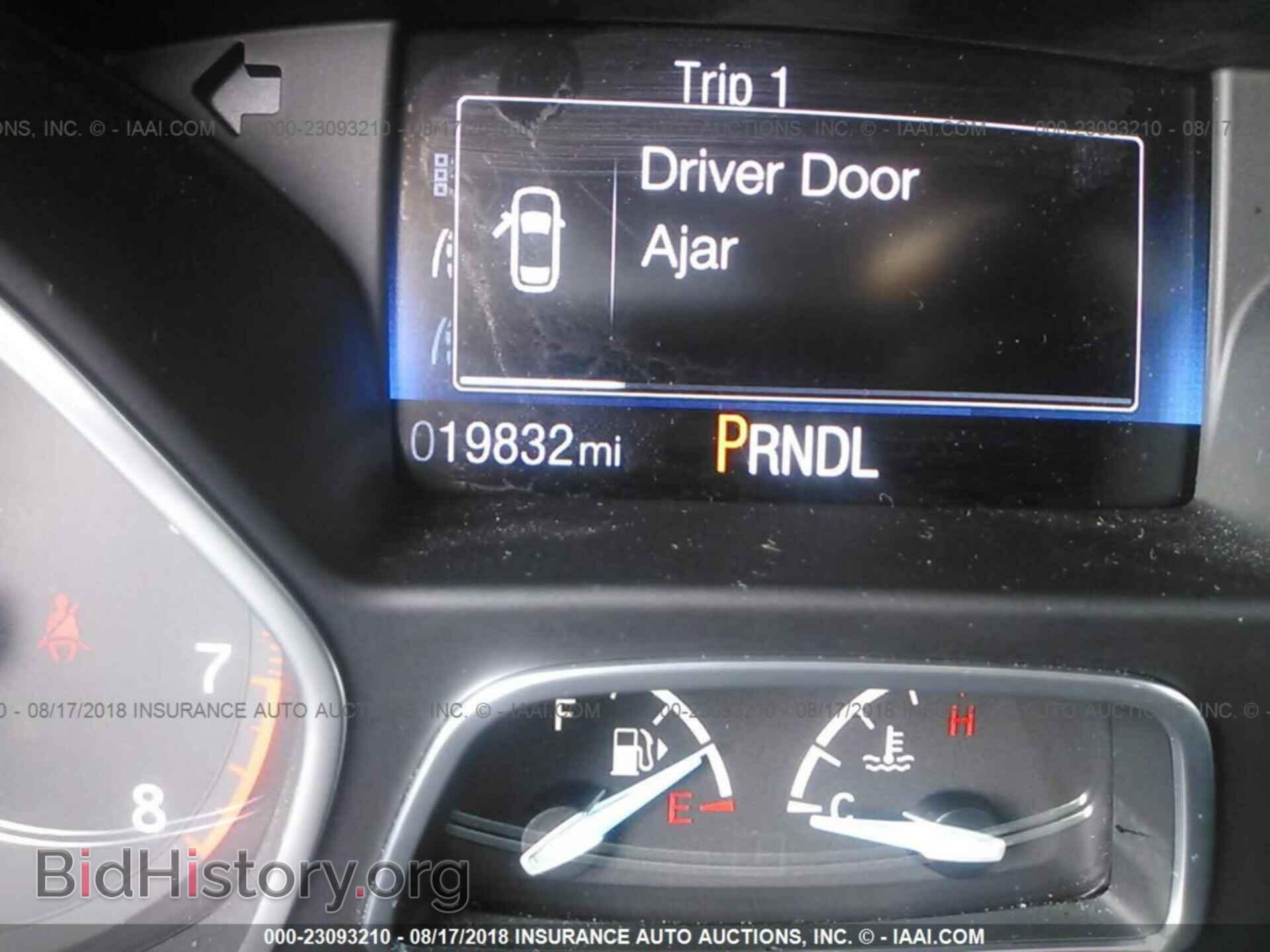 2017 Ford Focus - VIN: 1FADP3E22HL200953 - Photo 7
