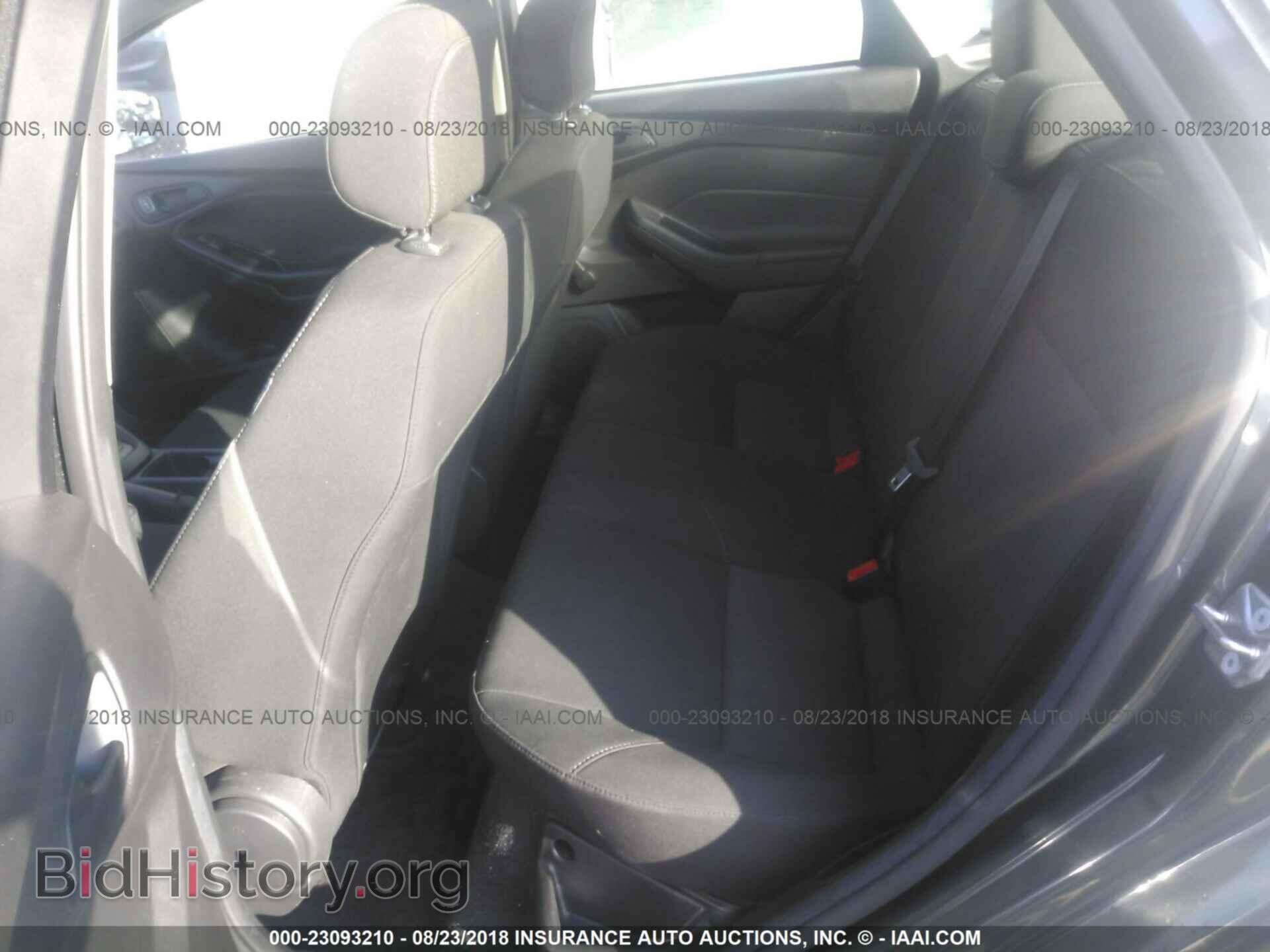2017 Ford Focus - VIN: 1FADP3E22HL200953 - Photo 8