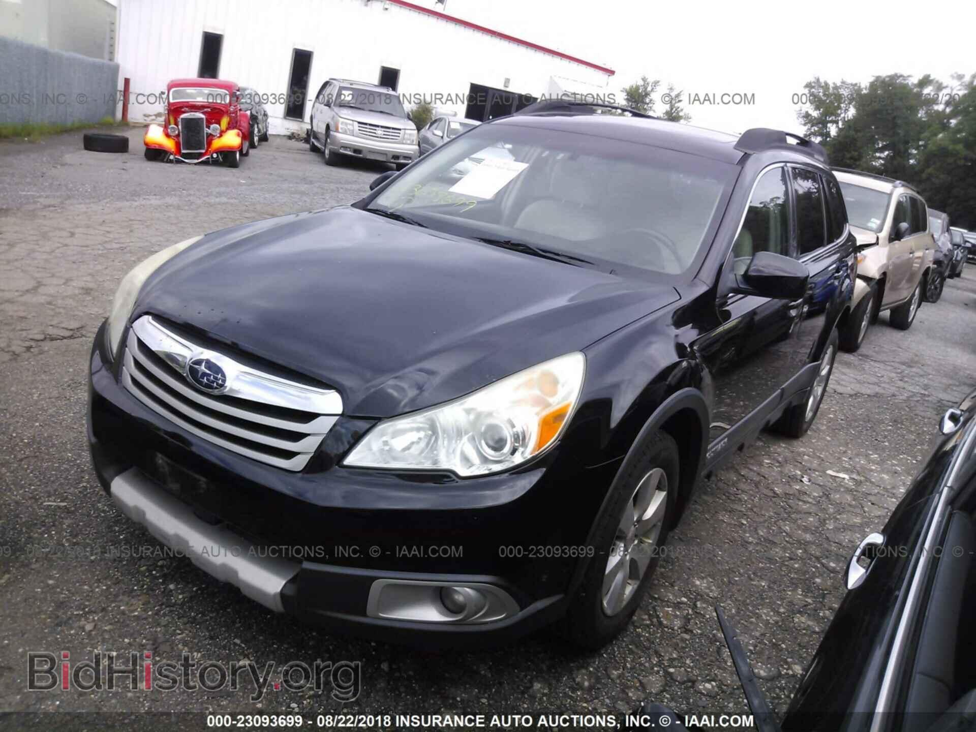 2011 Subaru Outback - VIN: 4S4BRDLC3B2365352 - Фото 2