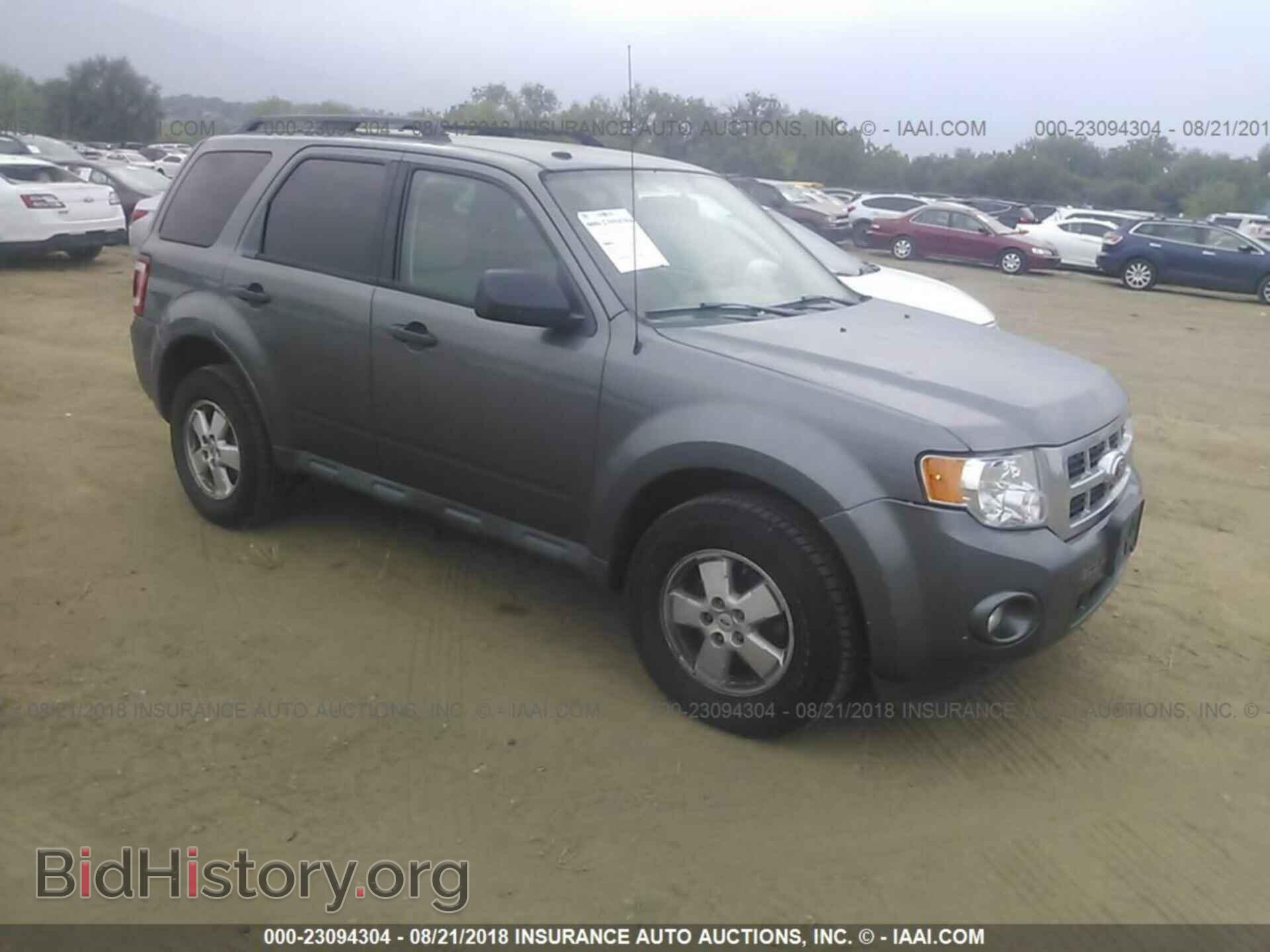 Photo 1FMCU9D76CKA59720 - Ford Escape 2012