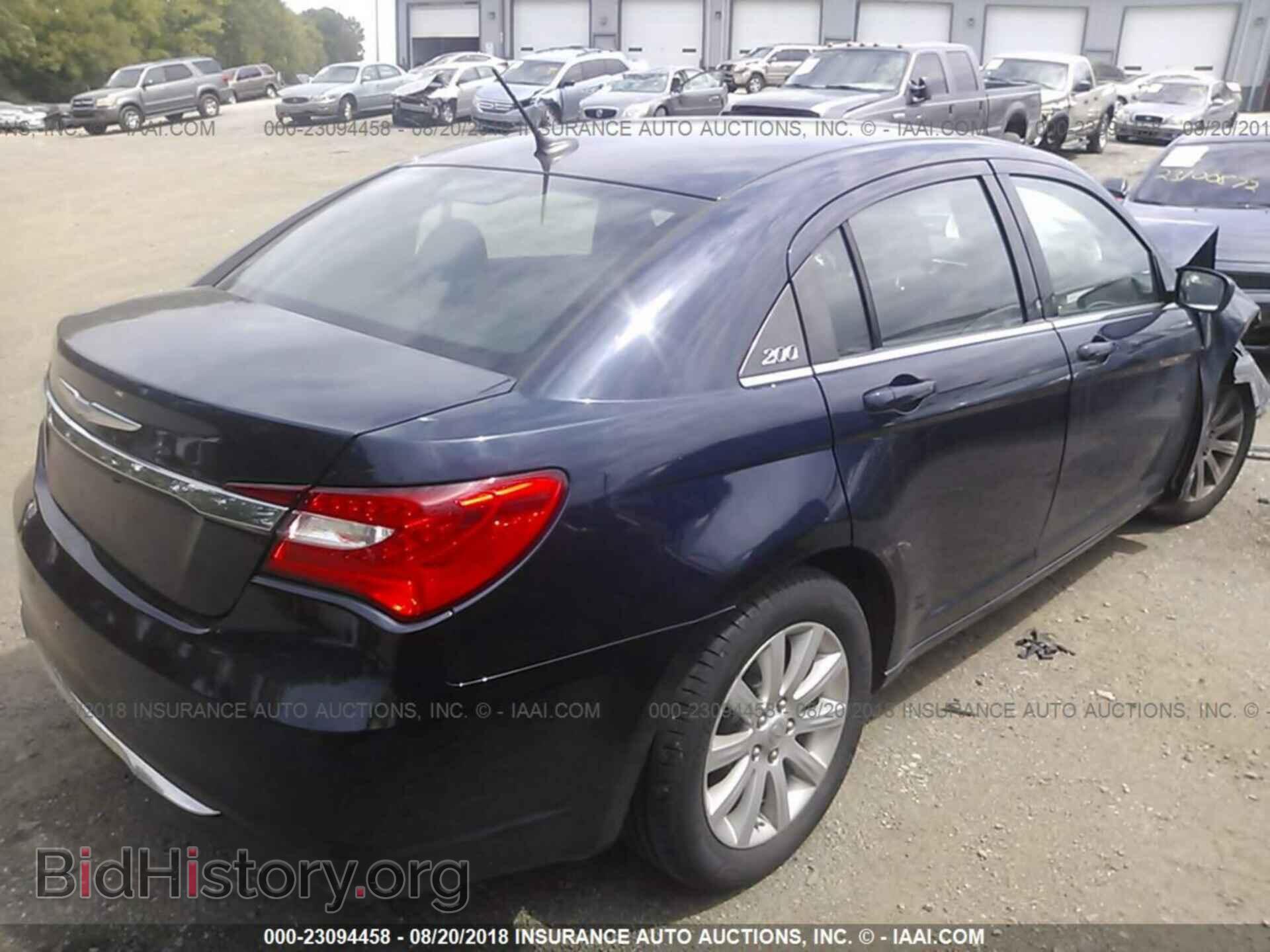 2013 Chrysler 200 - VIN: 1C3CCBBB7DN547231 - Photo 4