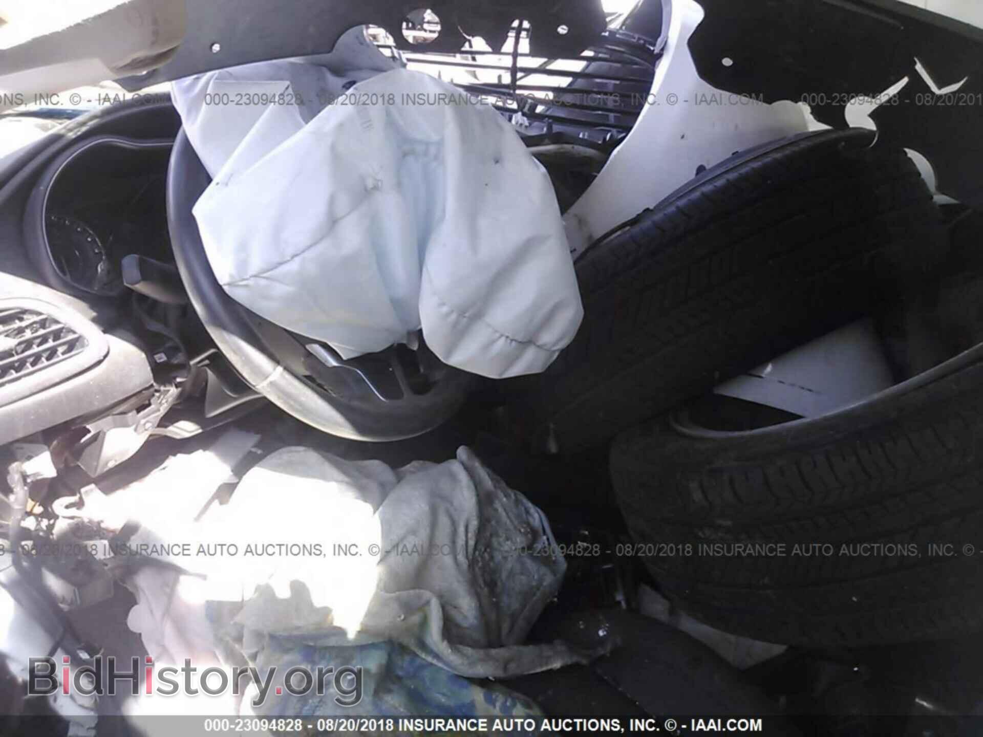 2015 Chrysler 200 - VIN: 1C3CCCAB0FN604069 - Photo 5
