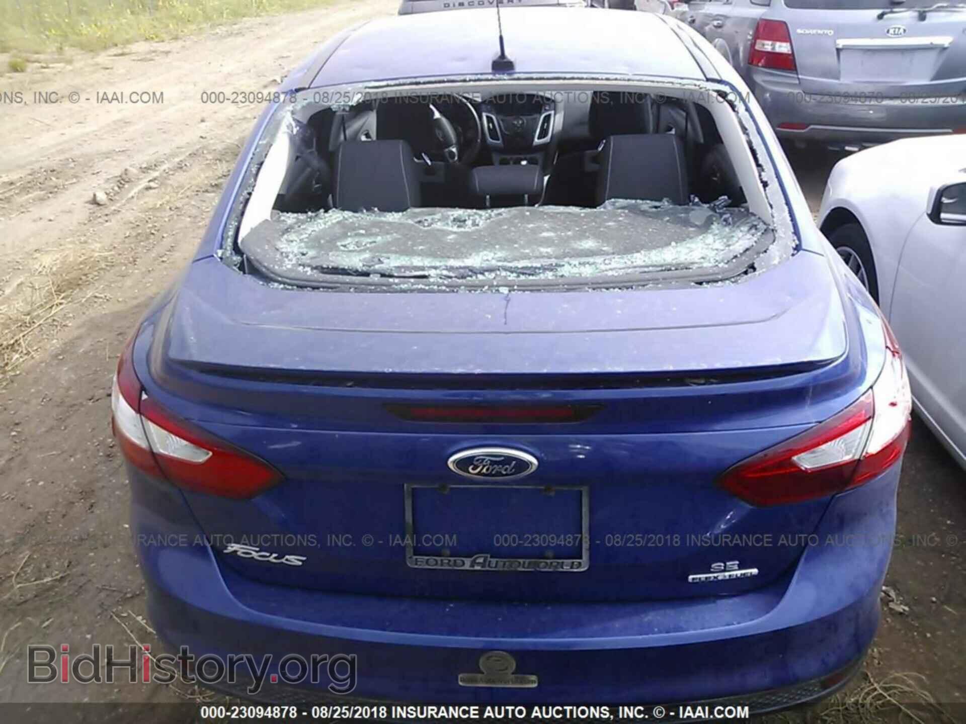 2012 Ford Focus - VIN: 1FAHP3F22CL370643 - Photo 6