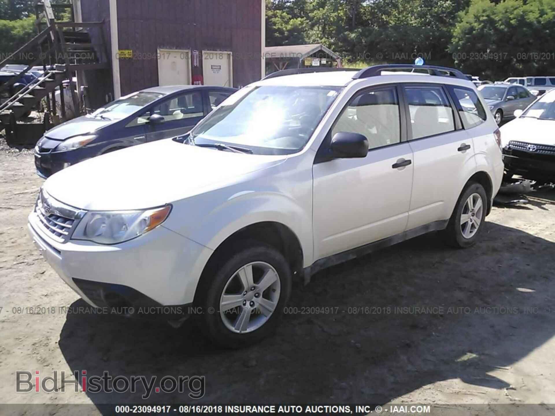 2011 Subaru Forester - VIN: JF2SHABC2BH761827 - Фото 2