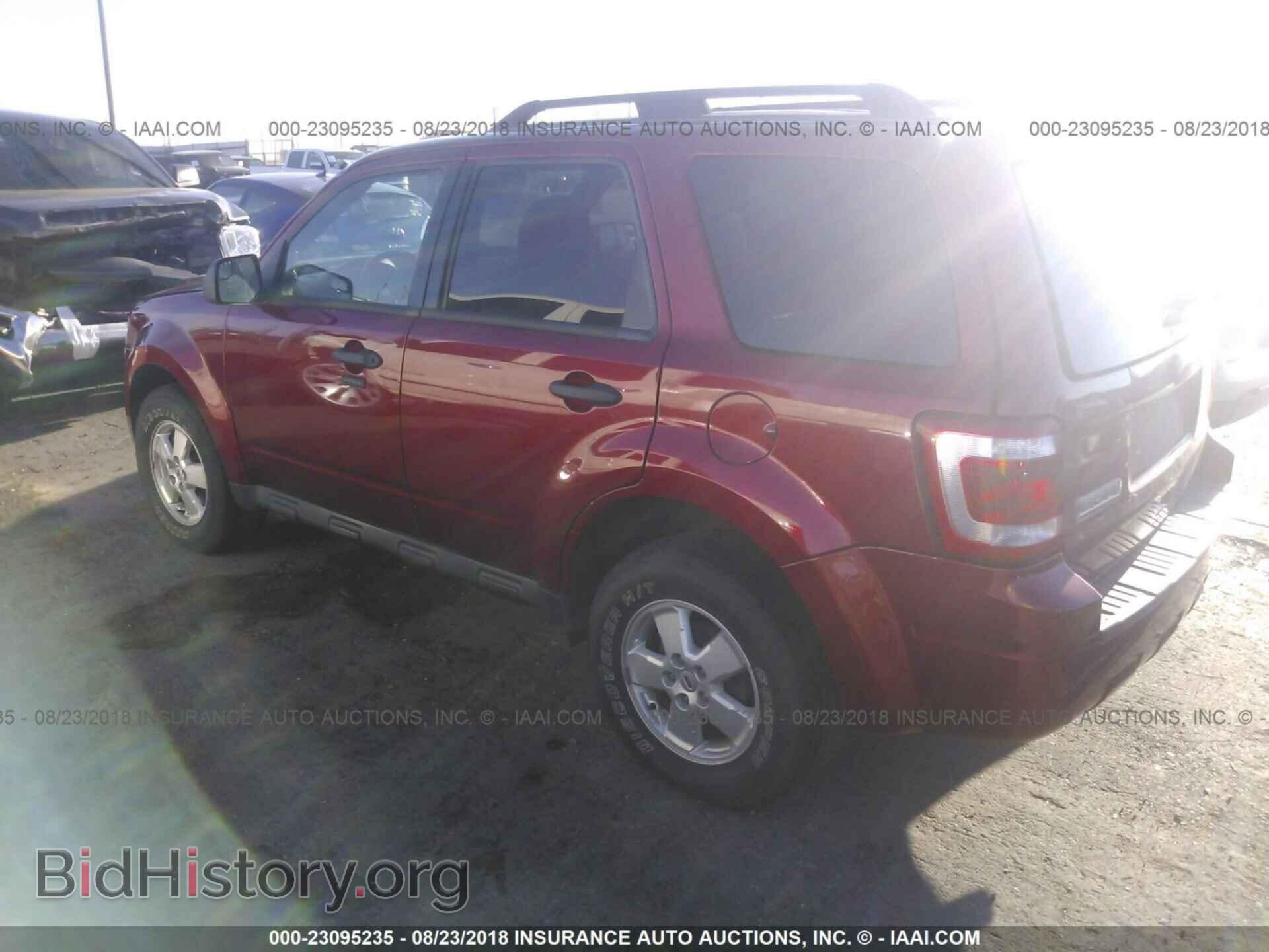 2012 Ford Escape - VIN: 1FMCU9D70CKB92764 - Photo 3