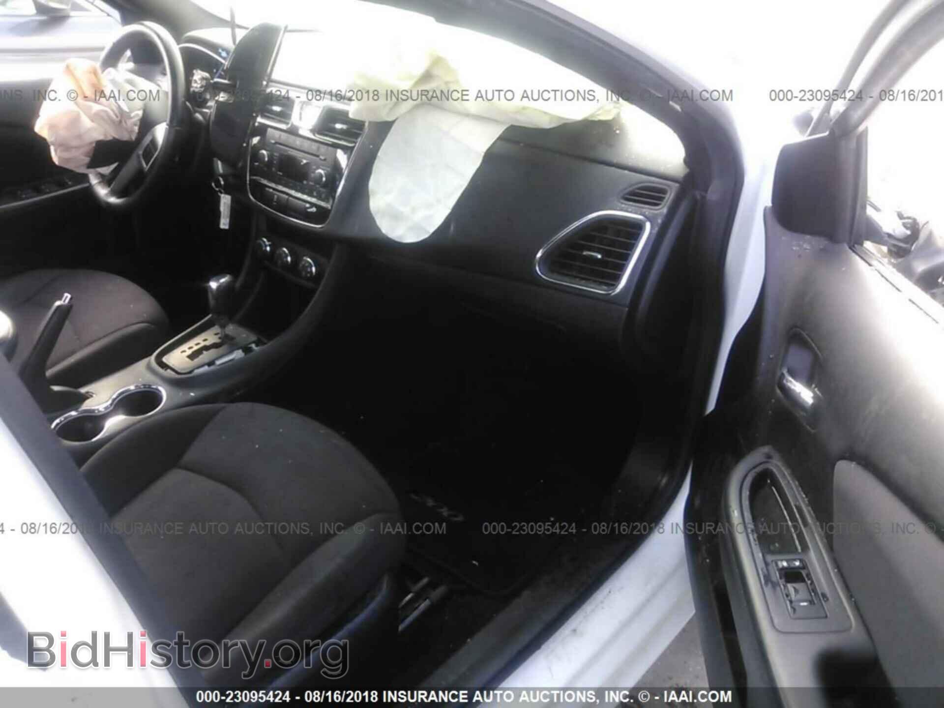2013 Chrysler 200 - VIN: 1C3CCBBB0DN521943 - Фото 5