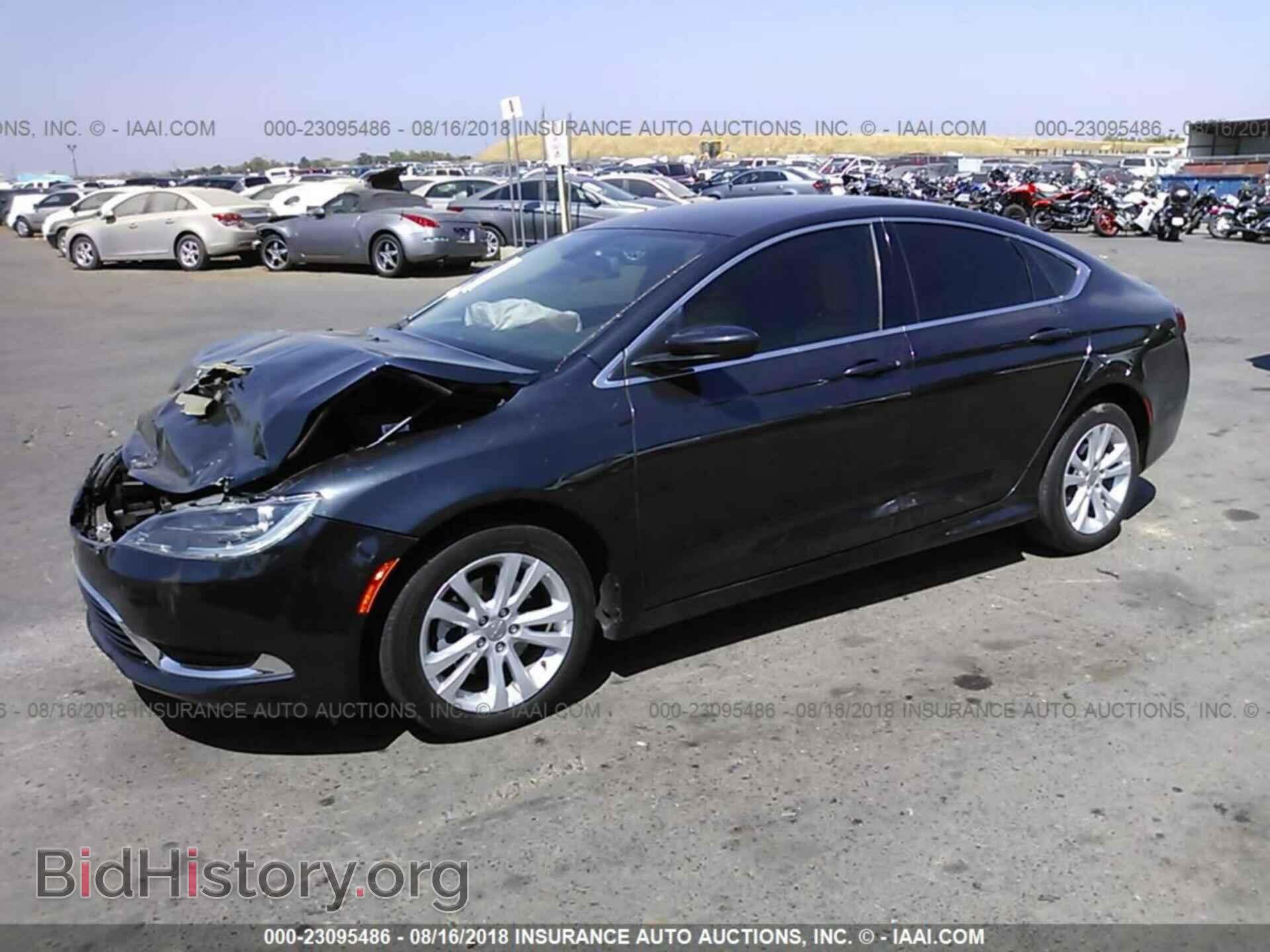 2016 Chrysler 200 - VIN: 1C3CCCAB2GN184672 - Photo 2
