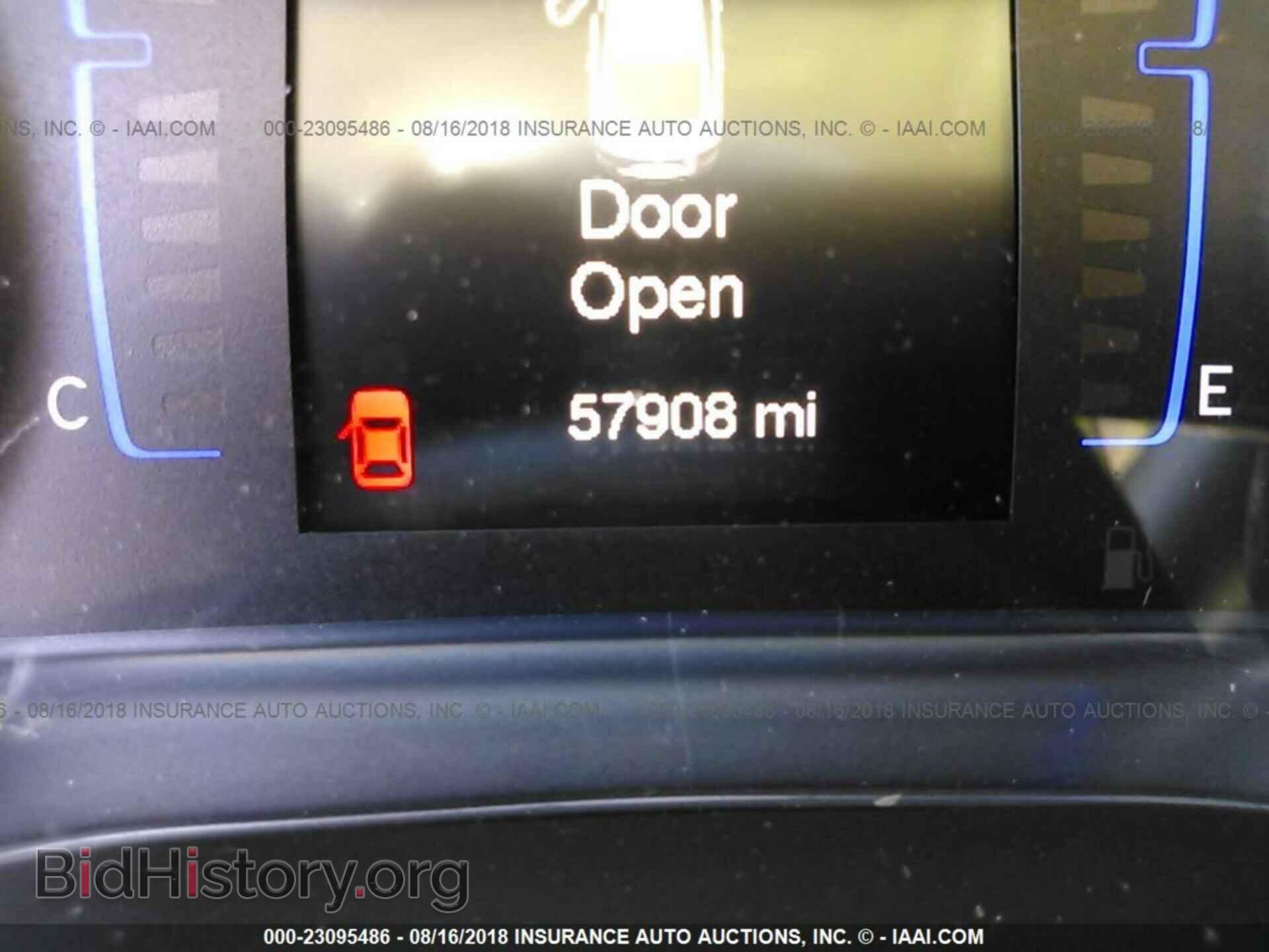 2016 Chrysler 200 - VIN: 1C3CCCAB2GN184672 - Photo 7