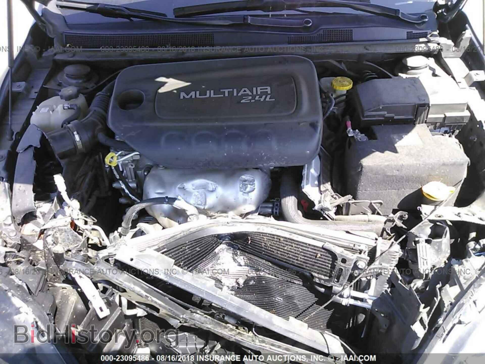 2016 Chrysler 200 - VIN: 1C3CCCAB2GN184672 - Photo 10