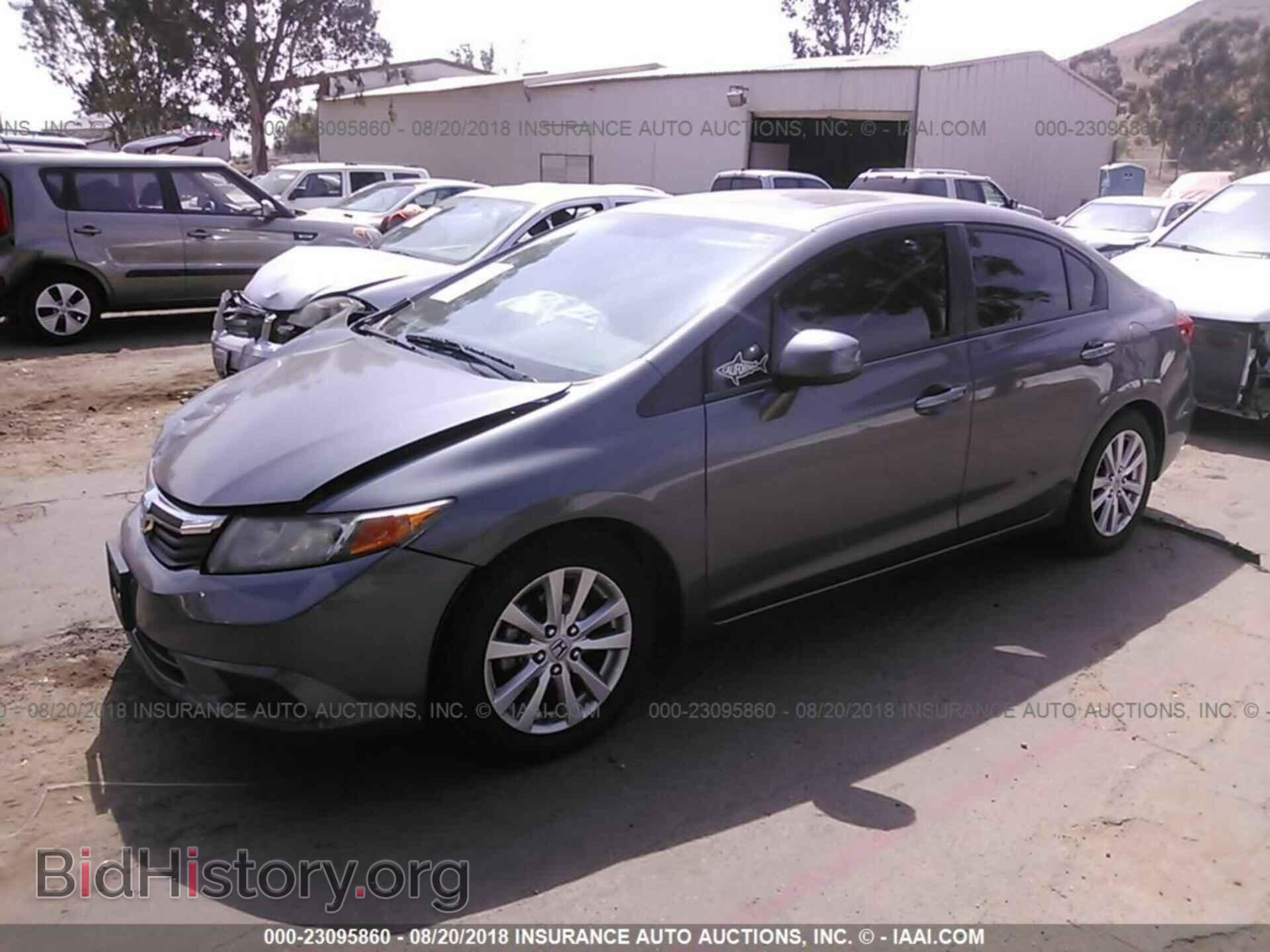 2012 Honda Civic - VIN: 19XFB2F8XCE341625 - Фото 2