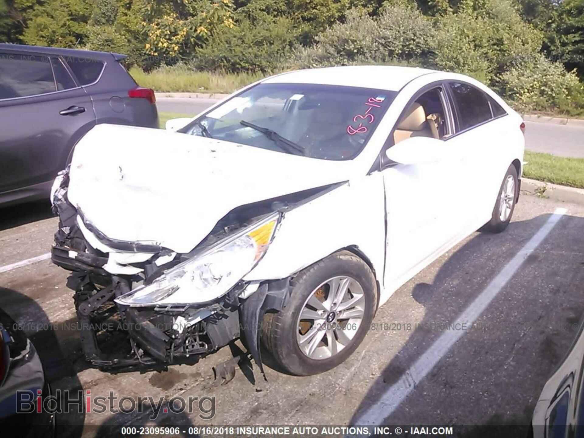 2012 Hyundai Sonata - VIN: 5NPEB4AC0CH461027 - Photo 2