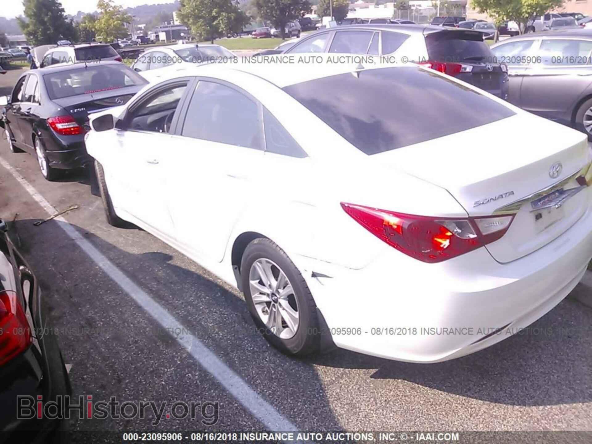 2012 Hyundai Sonata - VIN: 5NPEB4AC0CH461027 - Photo 3