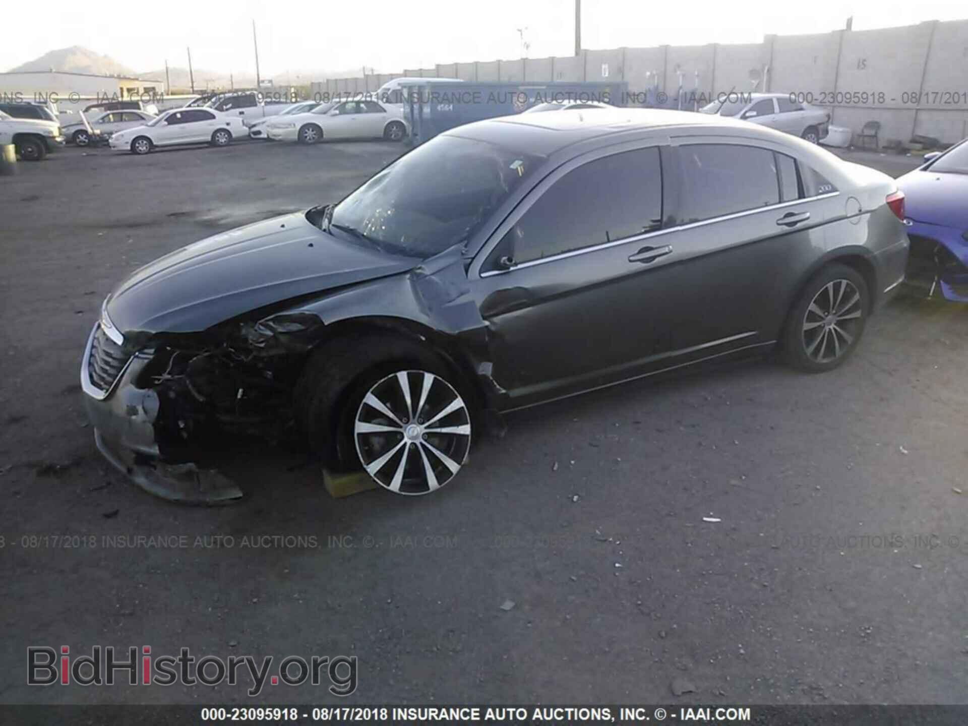 2012 CHRYSLER 200 - VIN: 1C3CCBHG1CN168422 - Фото 2
