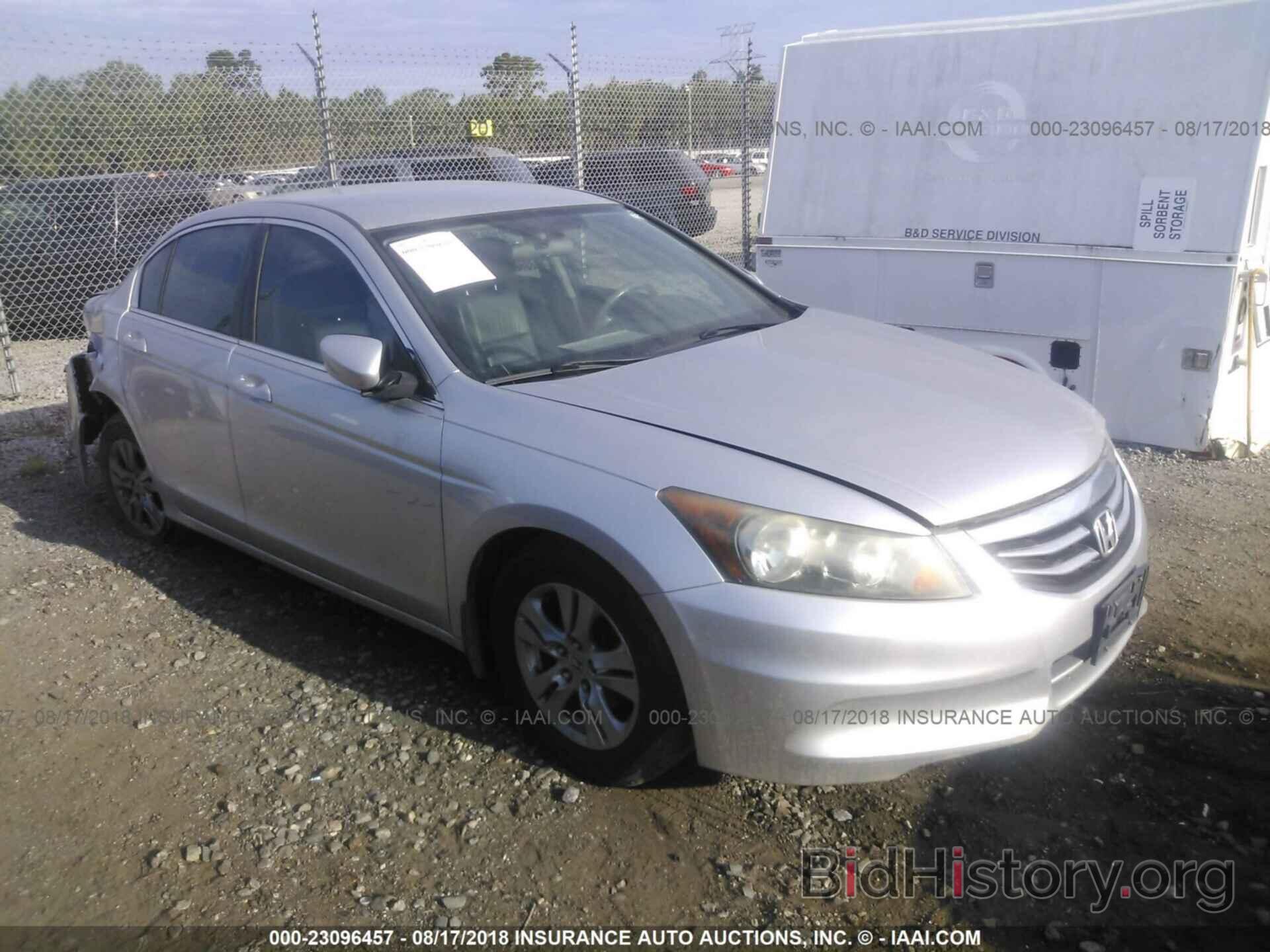 Photo 1HGCP2F64BA111083 - HONDA ACCORD 2011