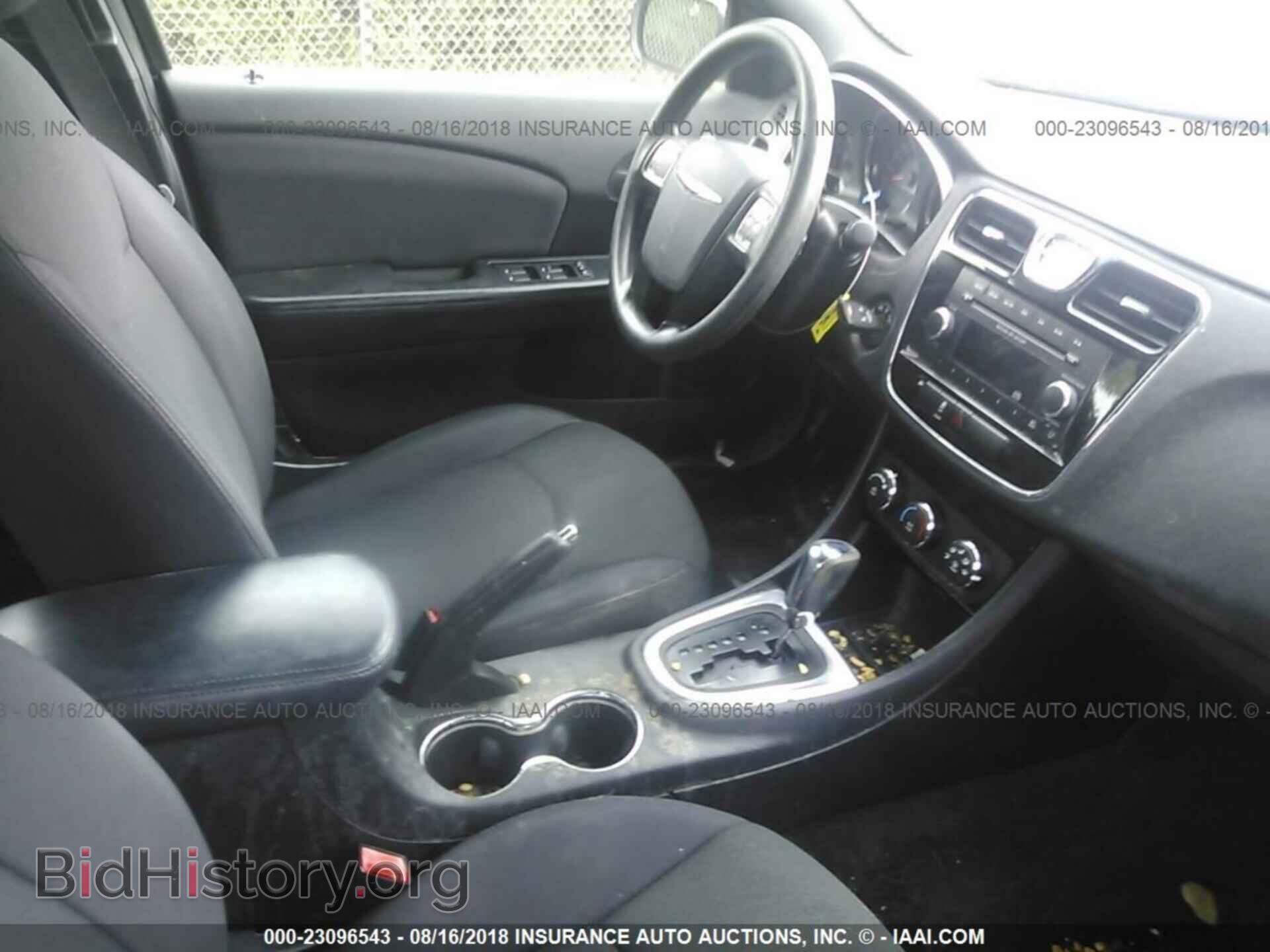 2012 Chrysler 200 - VIN: 1C3CCBAB1CN320858 - Фото 5