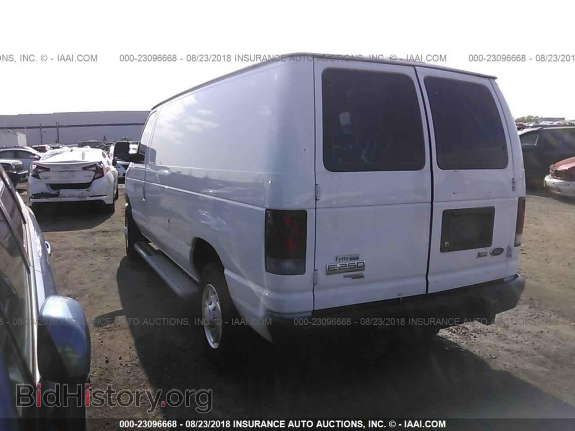 2011 Ford Econoline - VIN: 1FTNE2EW8BDA49751 - Photo 3