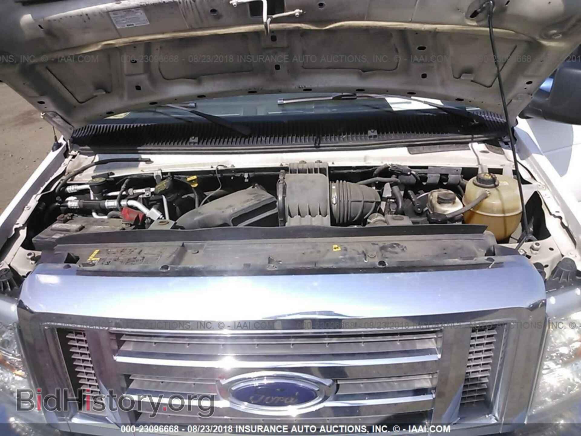2011 Ford Econoline - VIN: 1FTNE2EW8BDA49751 - Photo 10