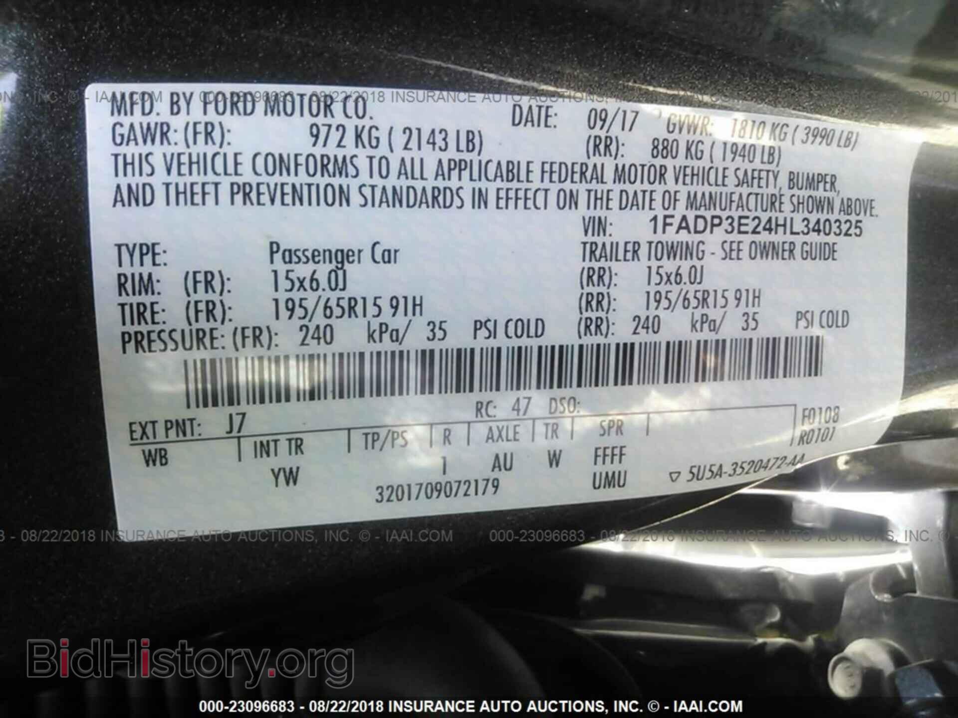 2017 Ford Focus - VIN: 1FADP3E24HL340325 - Photo 9