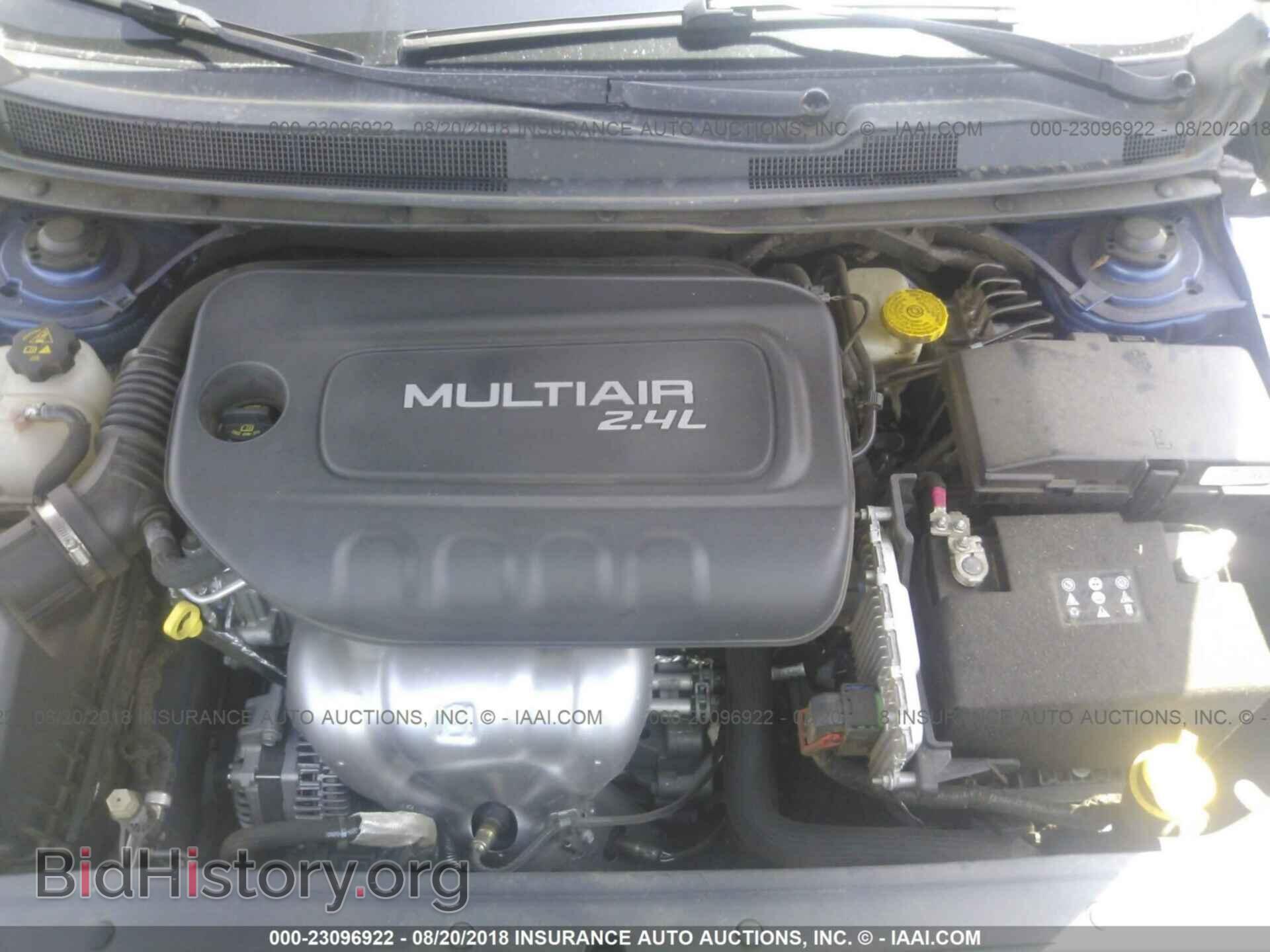 2015 Chrysler 200 - VIN: 1C3CCCAB9FN507713 - Фото 10