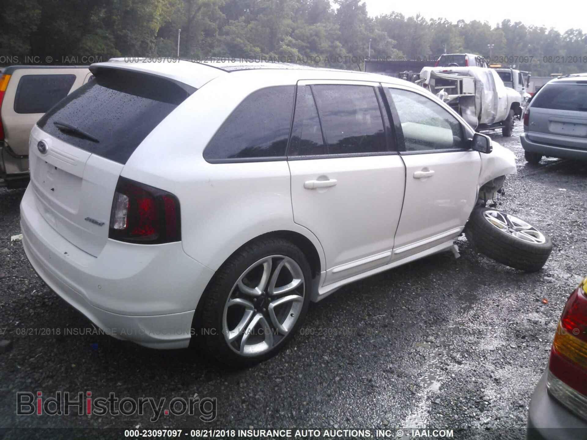2013 Ford Edge - VIN: 2FMDK3AK1DBA72547 - Photo 4