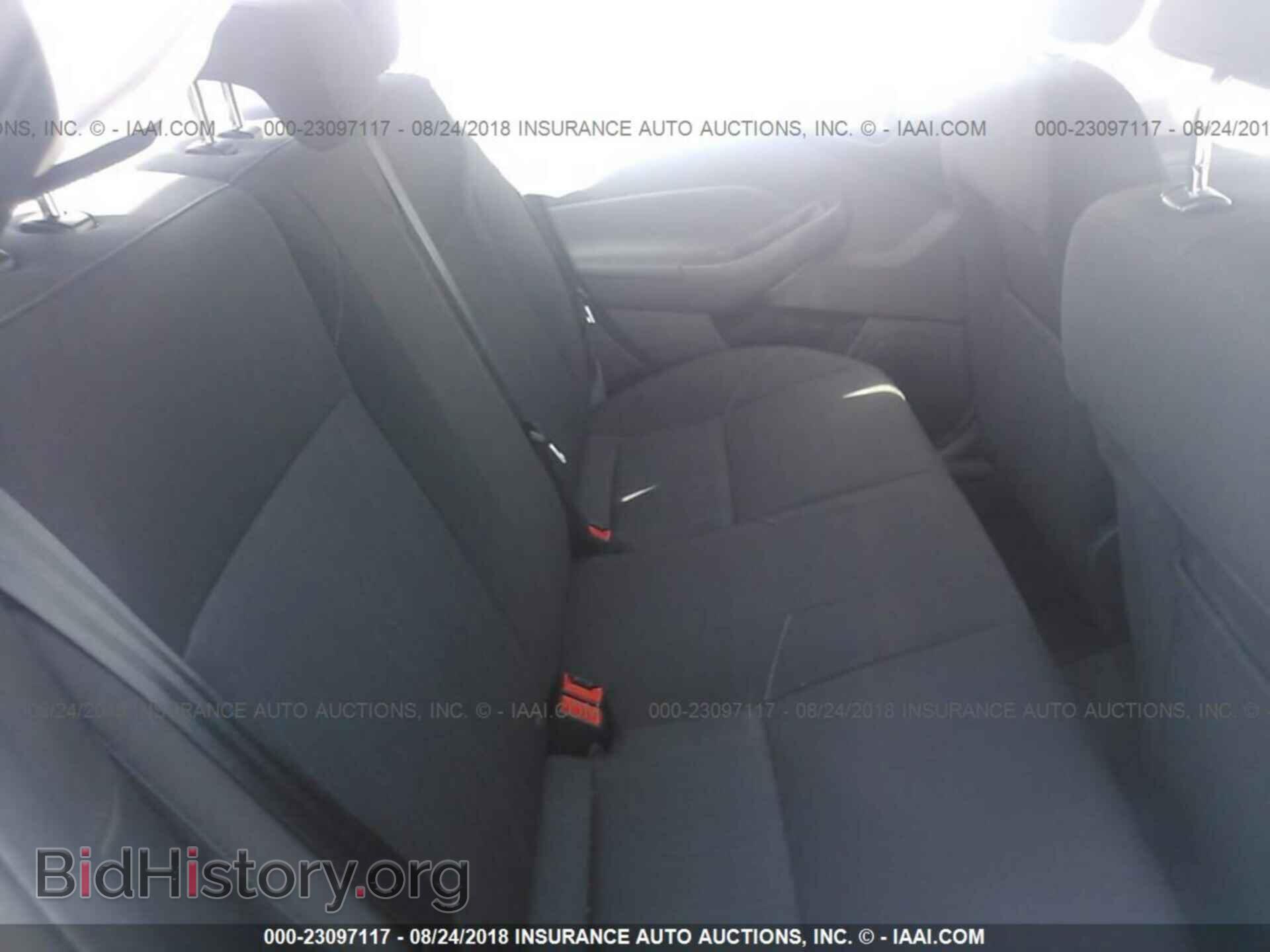 2016 Ford Focus - VIN: 1FADP3FE1GL309850 - Photo 8