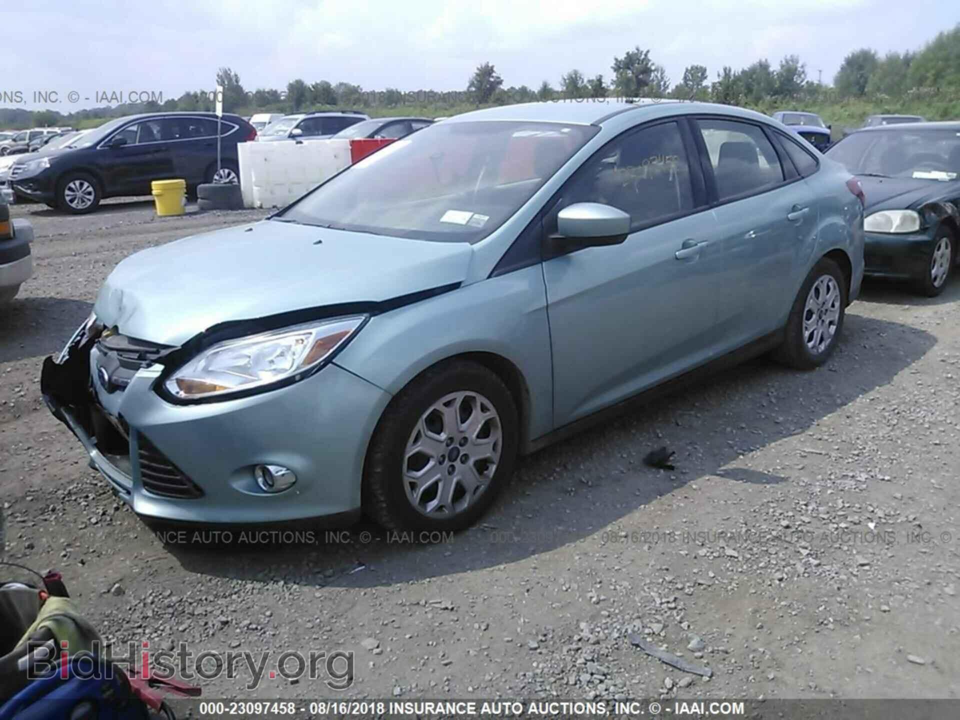 2012 Ford Focus - VIN: 1FAHP3F28CL296886 - Photo 2