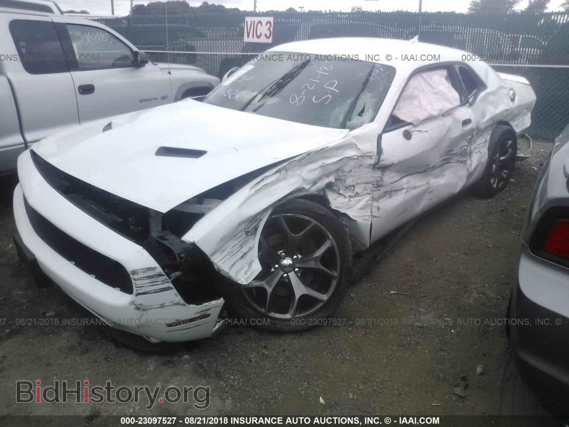 2015 Dodge Challenger - VIN: 2C3CDZBG4FH906631 - Photo 2