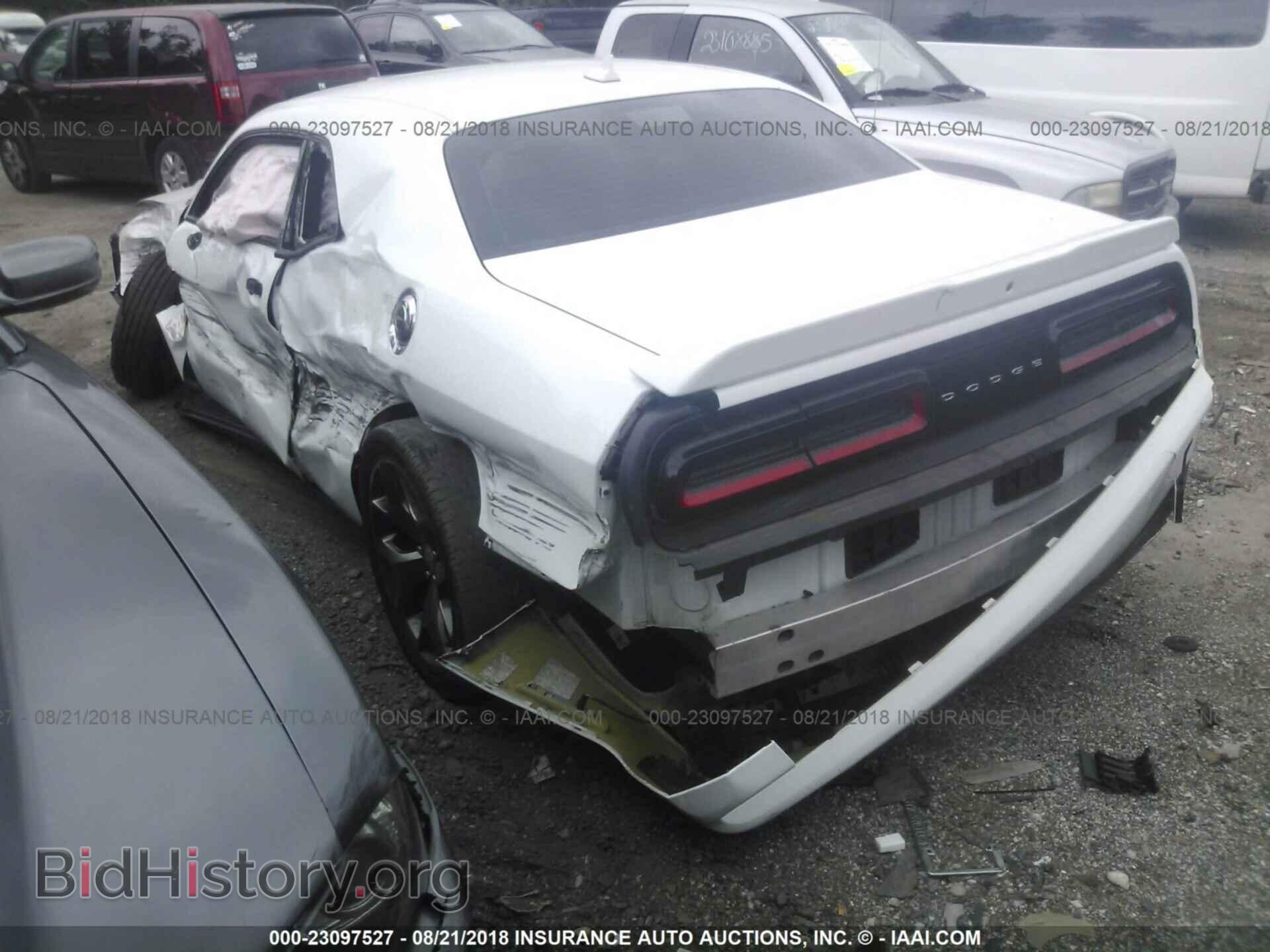 2015 Dodge Challenger - VIN: 2C3CDZBG4FH906631 - Photo 3