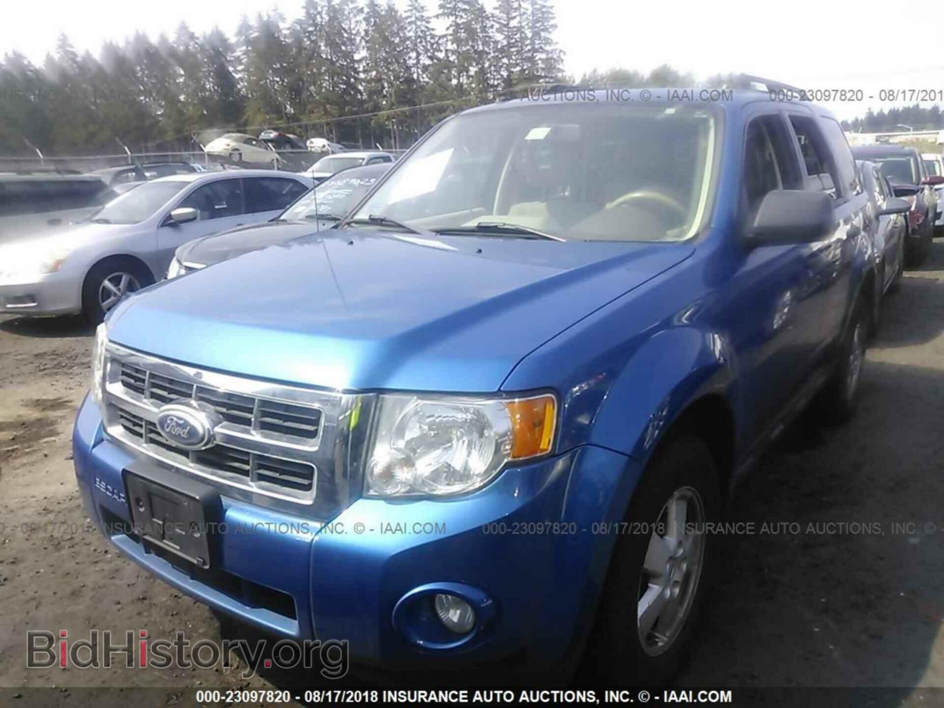 2011 FORD ESCAPE - VIN: 1FMCU0D76BKA07479 - Фото 2