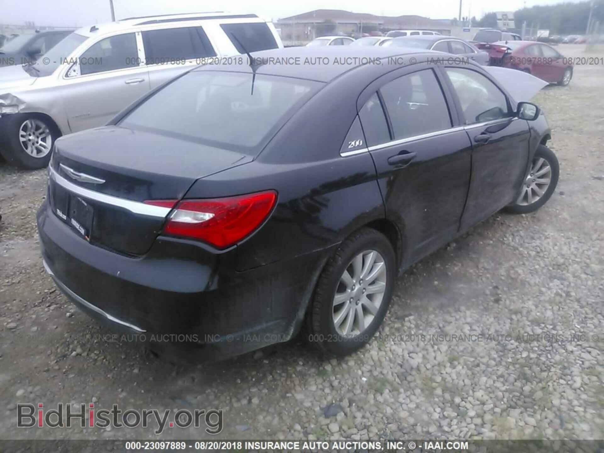 2013 Chrysler 200 - VIN: 1C3CCBBB6DN558351 - Photo 4