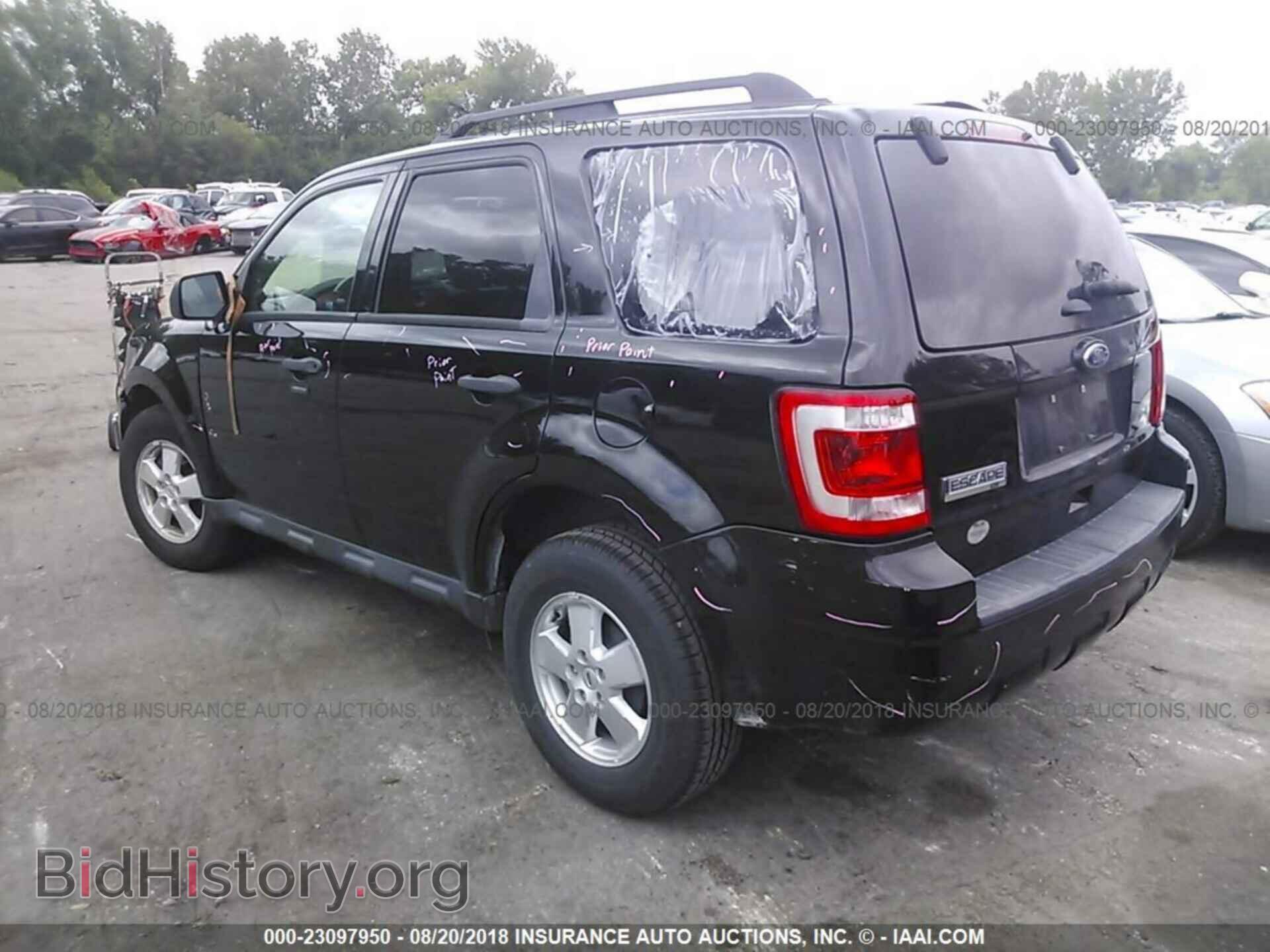 2012 Ford Escape - VIN: 1FMCU0D78CKB31061 - Photo 3