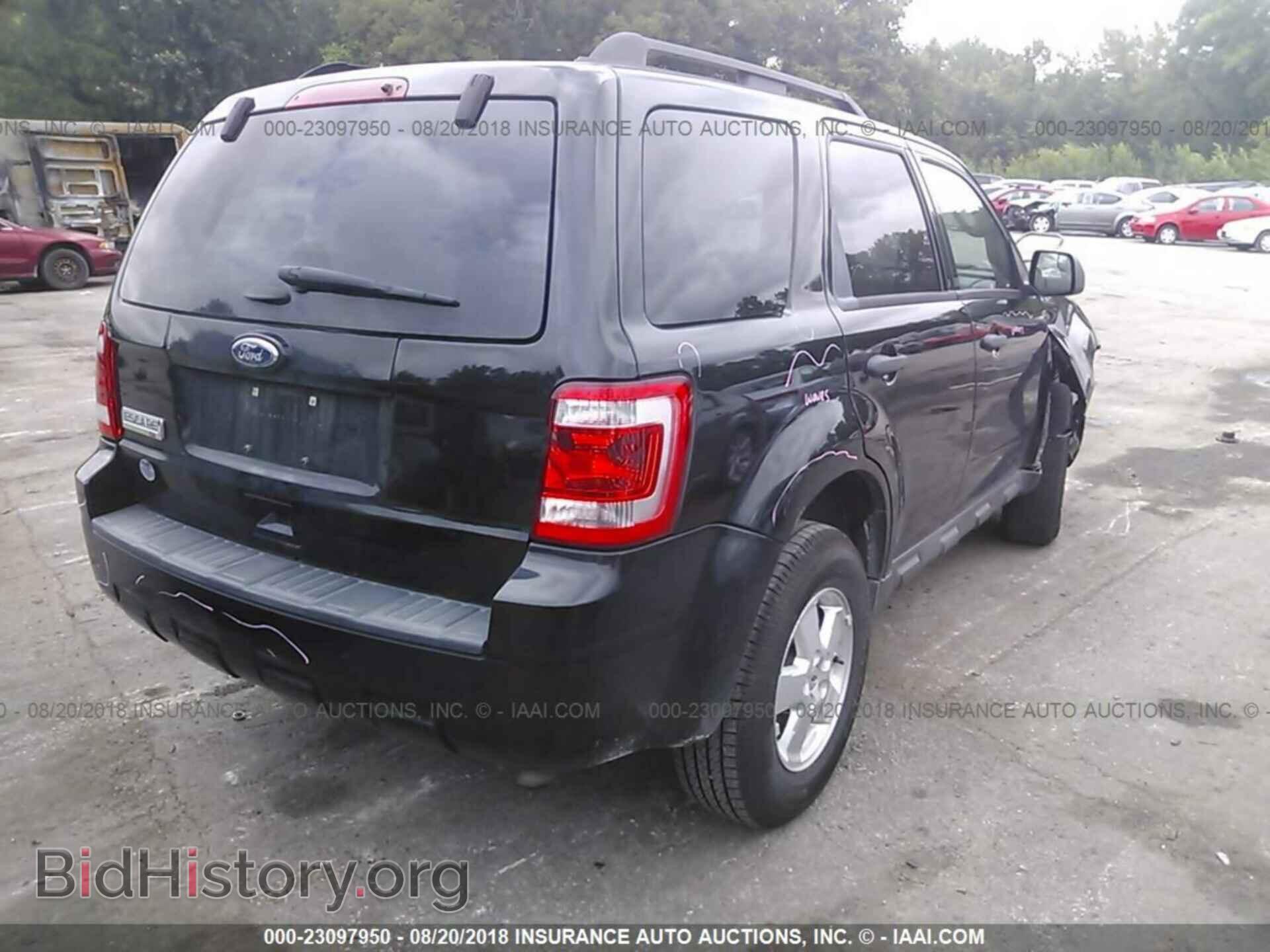 2012 Ford Escape - VIN: 1FMCU0D78CKB31061 - Photo 4