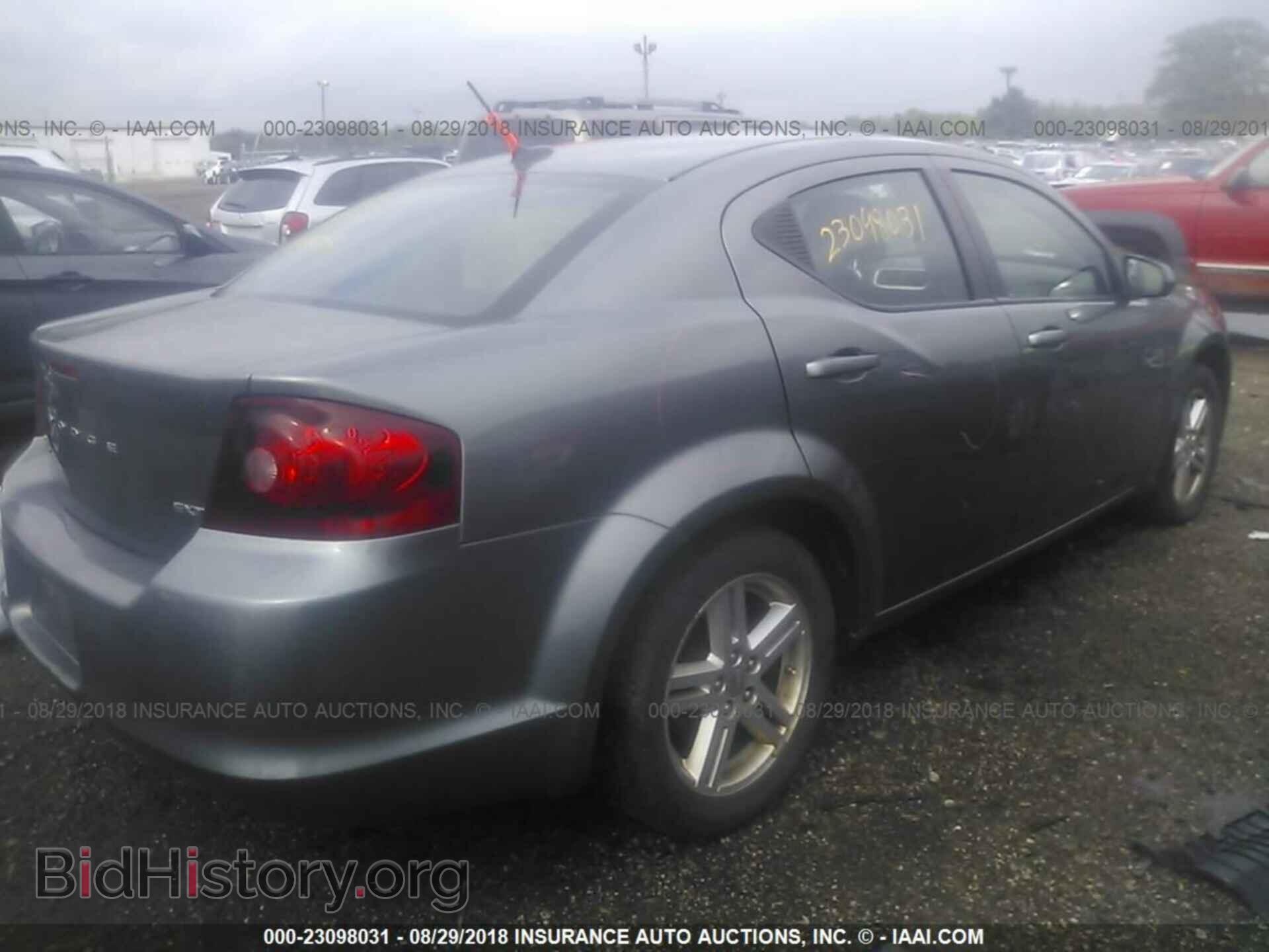 2013 Dodge Avenger - VIN: 1C3CDZCB5DN581589 - Photo 4