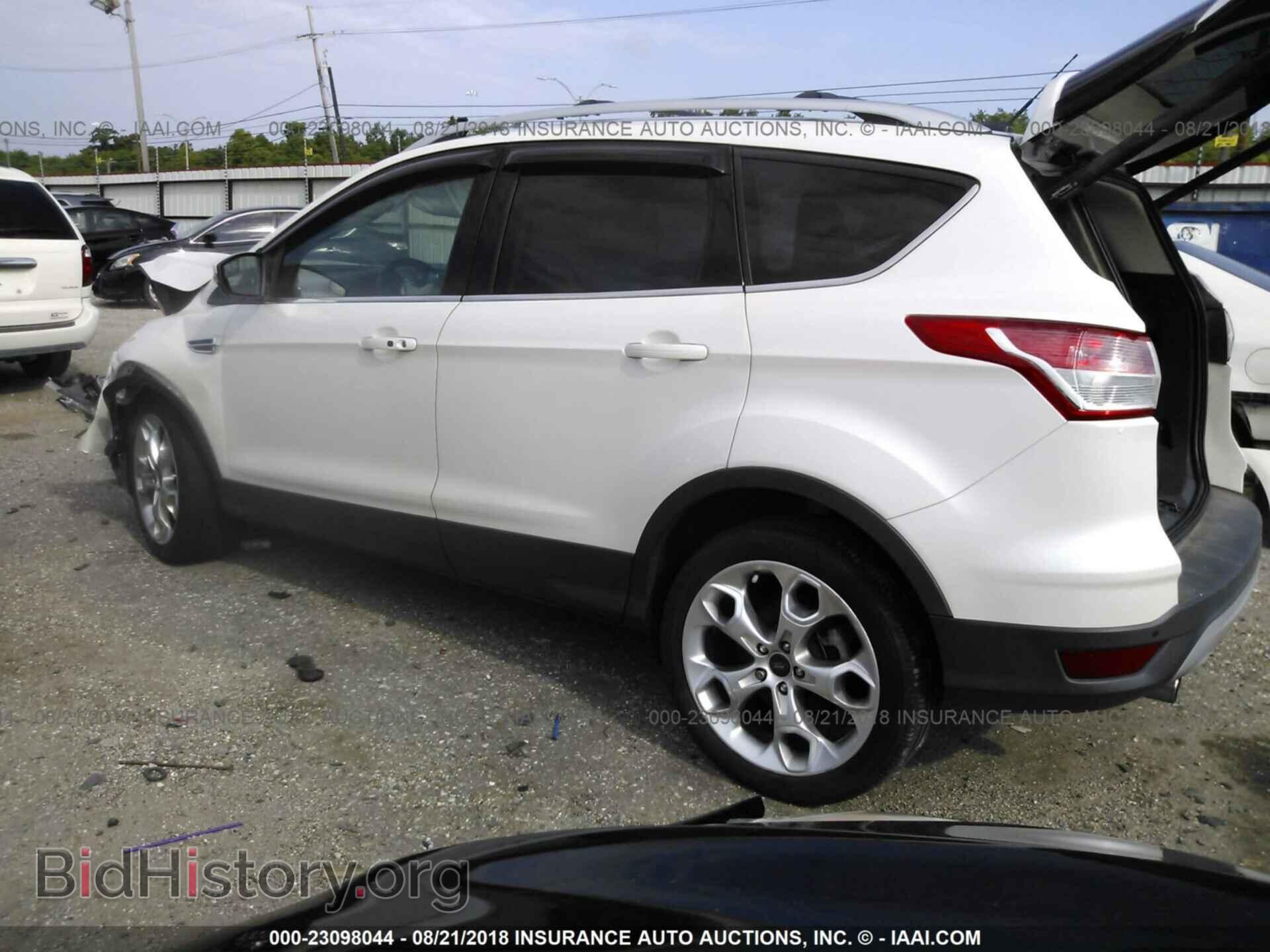2013 Ford Escape - VIN: 1FMCU0J90DUB50764 - Photo 3