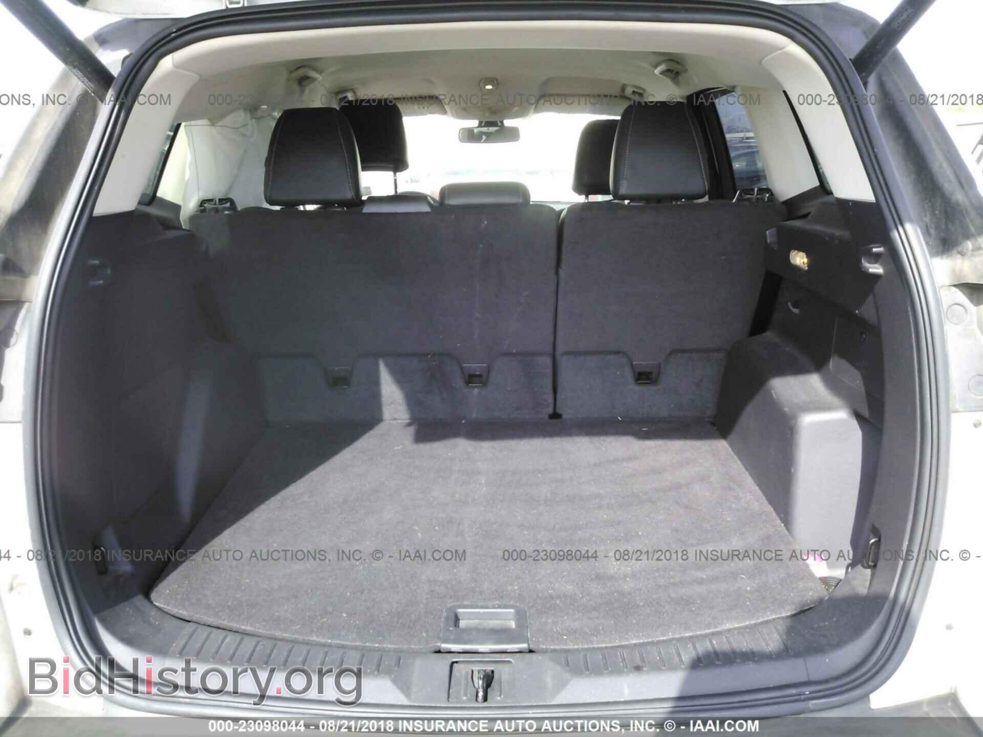 2013 Ford Escape - VIN: 1FMCU0J90DUB50764 - Photo 8