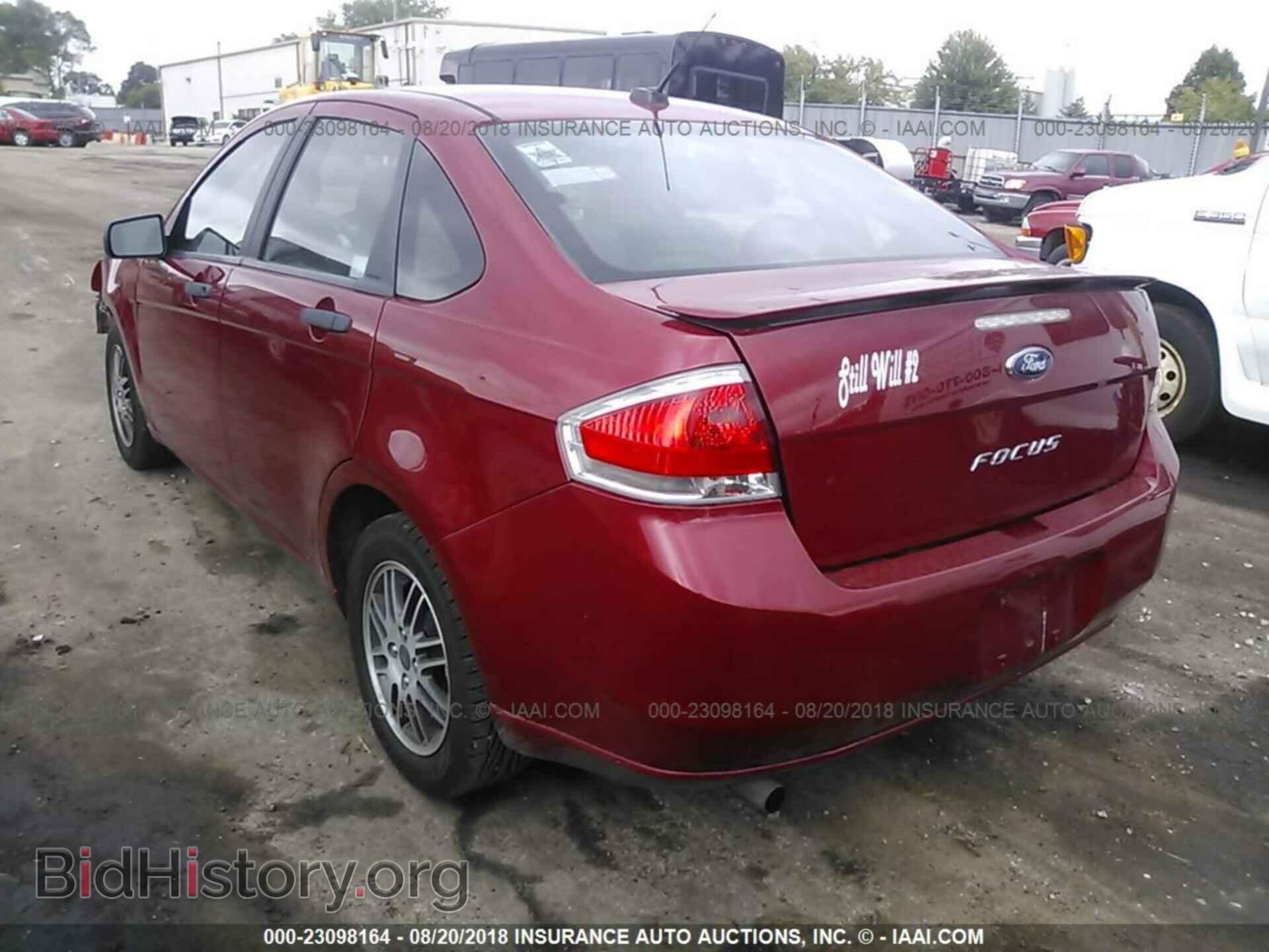 2011 Ford Focus - VIN: 1FAHP3FN2BW125123 - Фото 3