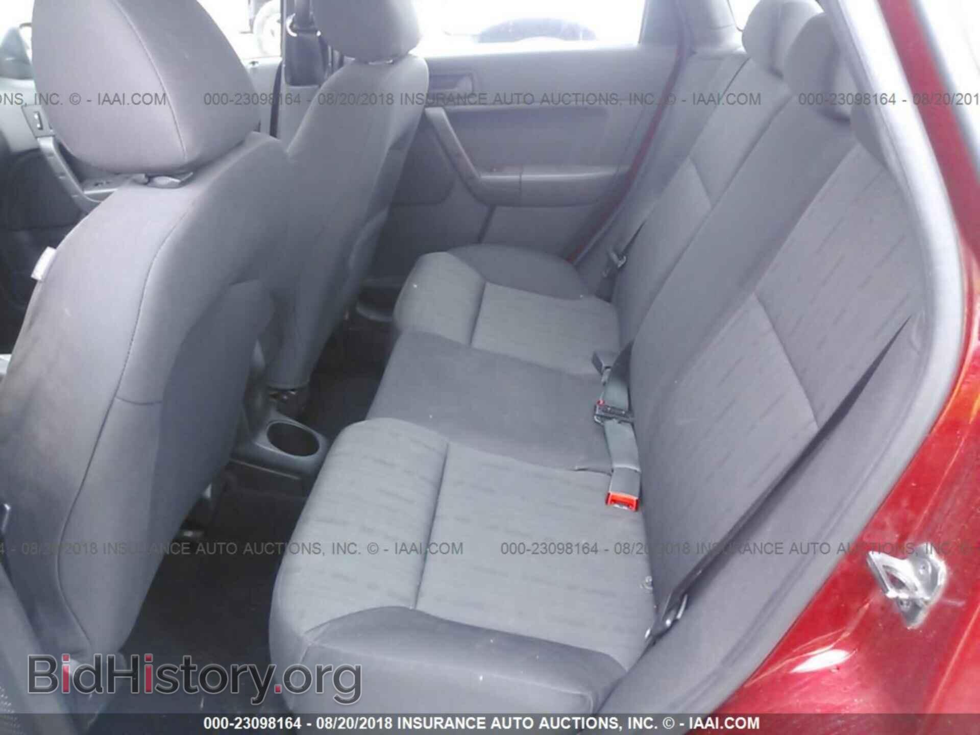 2011 Ford Focus - VIN: 1FAHP3FN2BW125123 - Фото 8