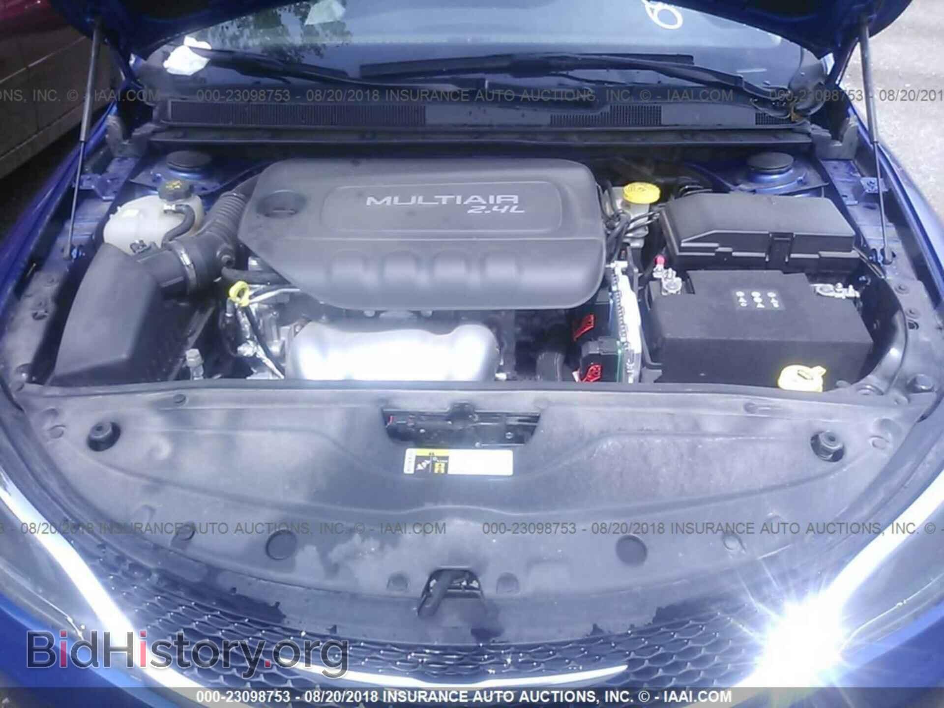 2016 Chrysler 200 - VIN: 1C3CCCCB4GN146065 - Фото 10