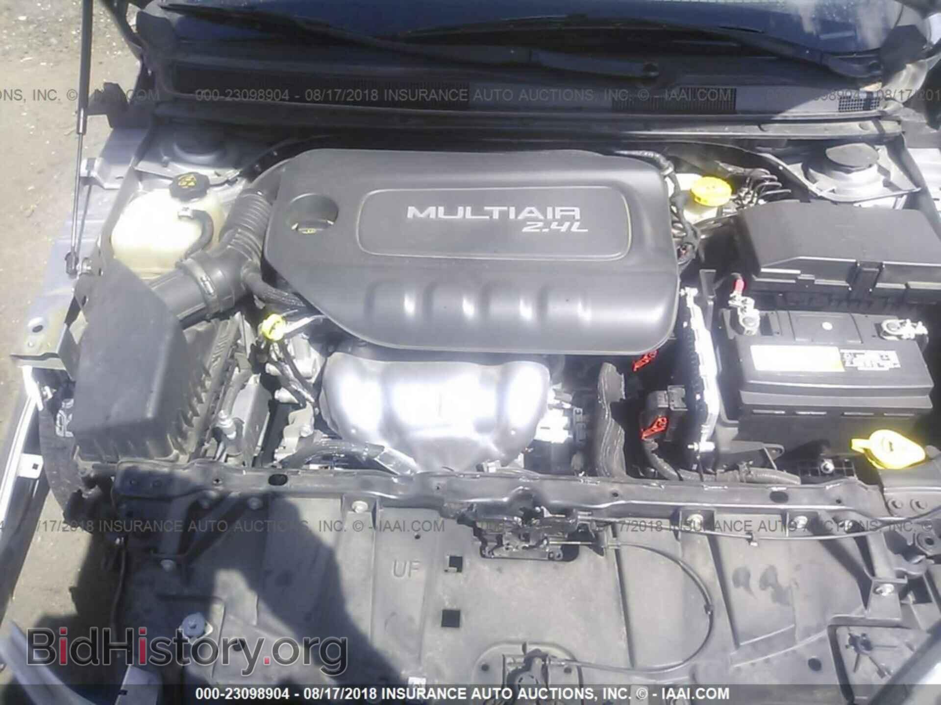2015 Chrysler 200 - VIN: 1C3CCCAB3FN691787 - Фото 10