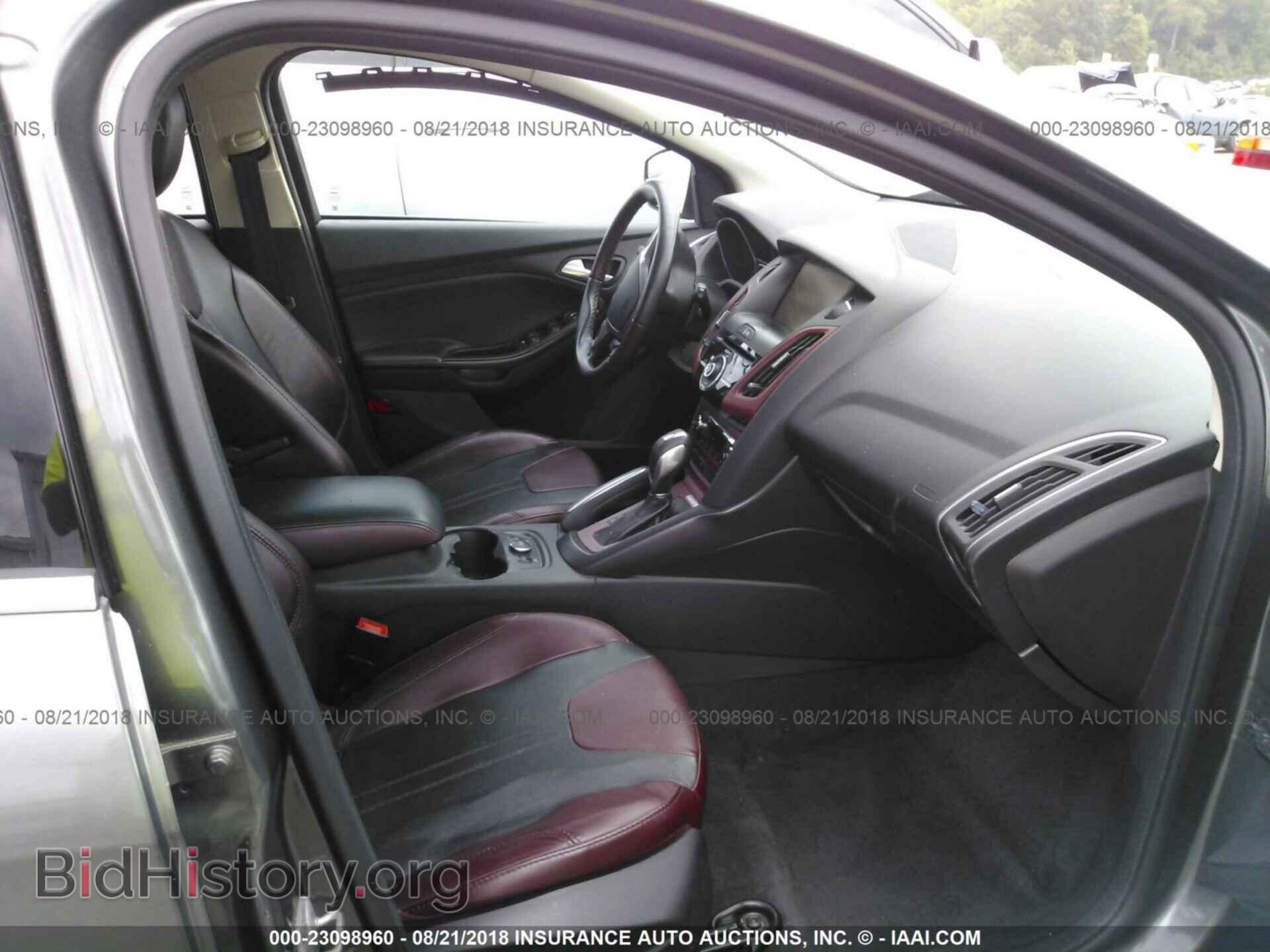 2014 Ford Focus - VIN: 1FADP3N23EL153606 - Photo 5