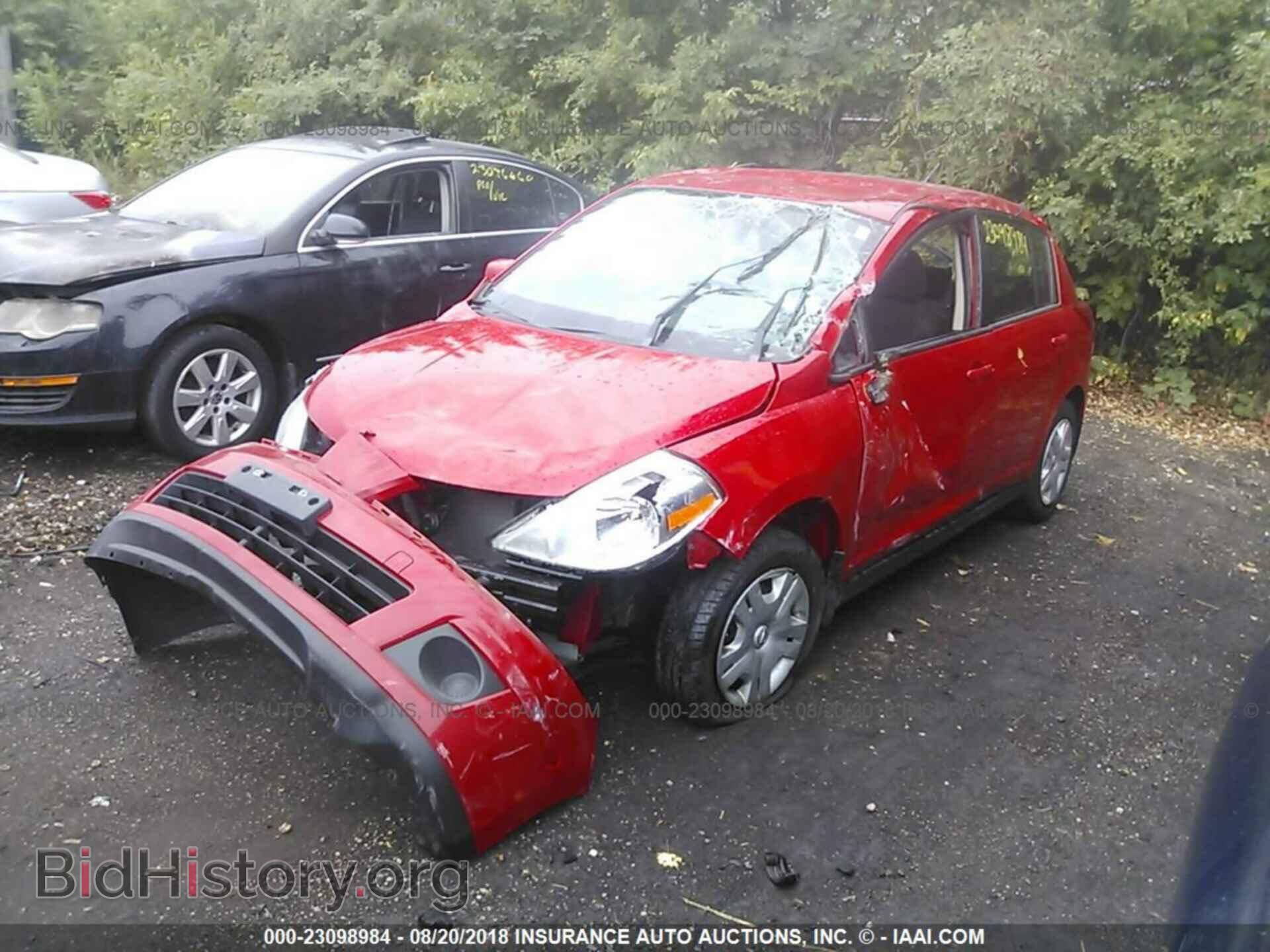 2011 Nissan Versa - VIN: 3N1BC1CP5BL402099 - Фото 2