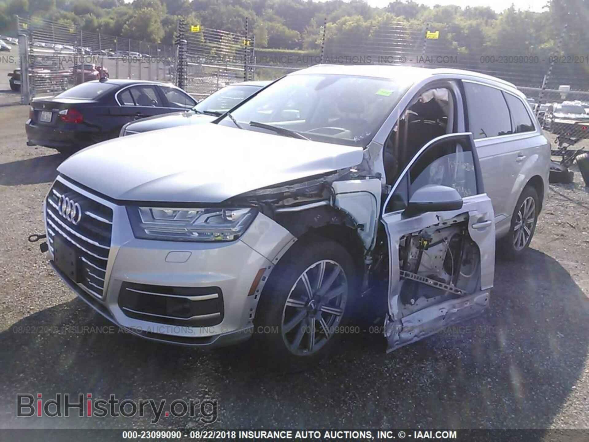 2018 Audi Q7 - VIN: WA1VAAF74JD023458 - Фото 2