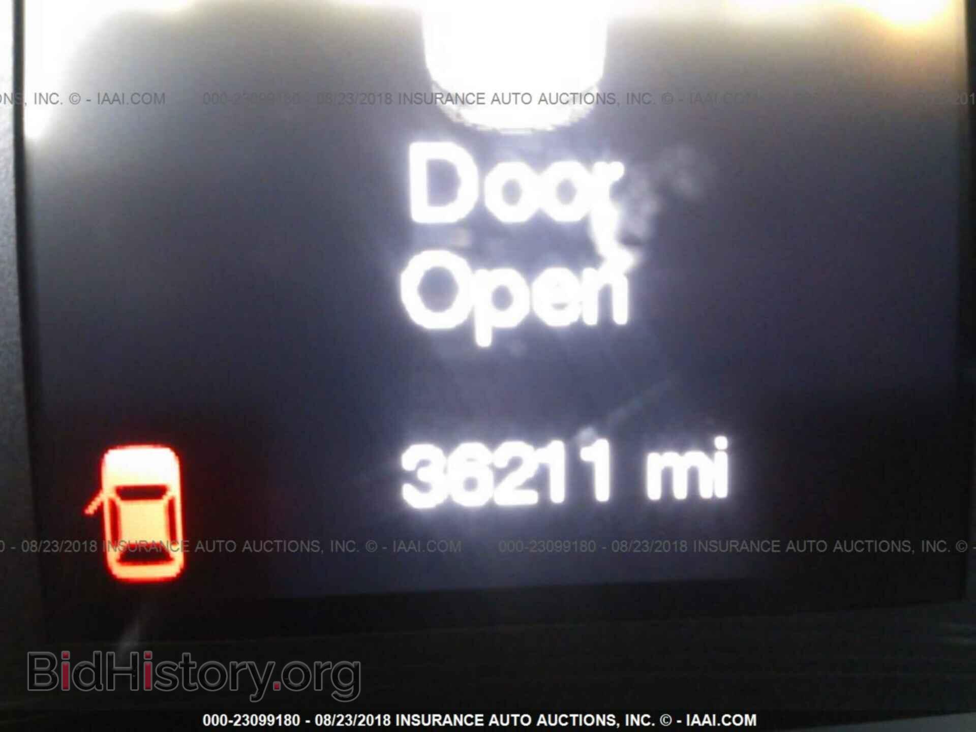 2015 Chrysler 200 - VIN: 1C3CCCFB1FN645738 - Photo 7