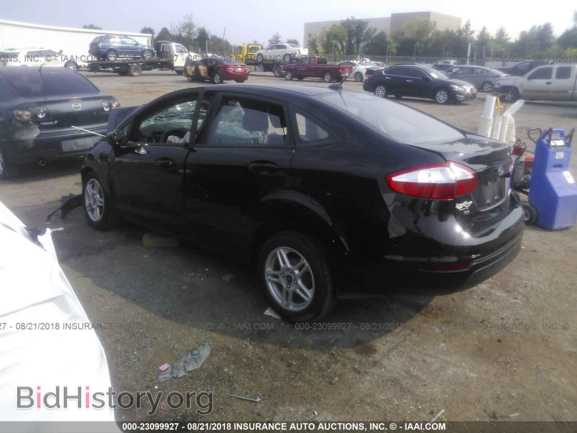 2017 Ford Fiesta - VIN: 3FADP4BJ6HM103920 - Фото 3