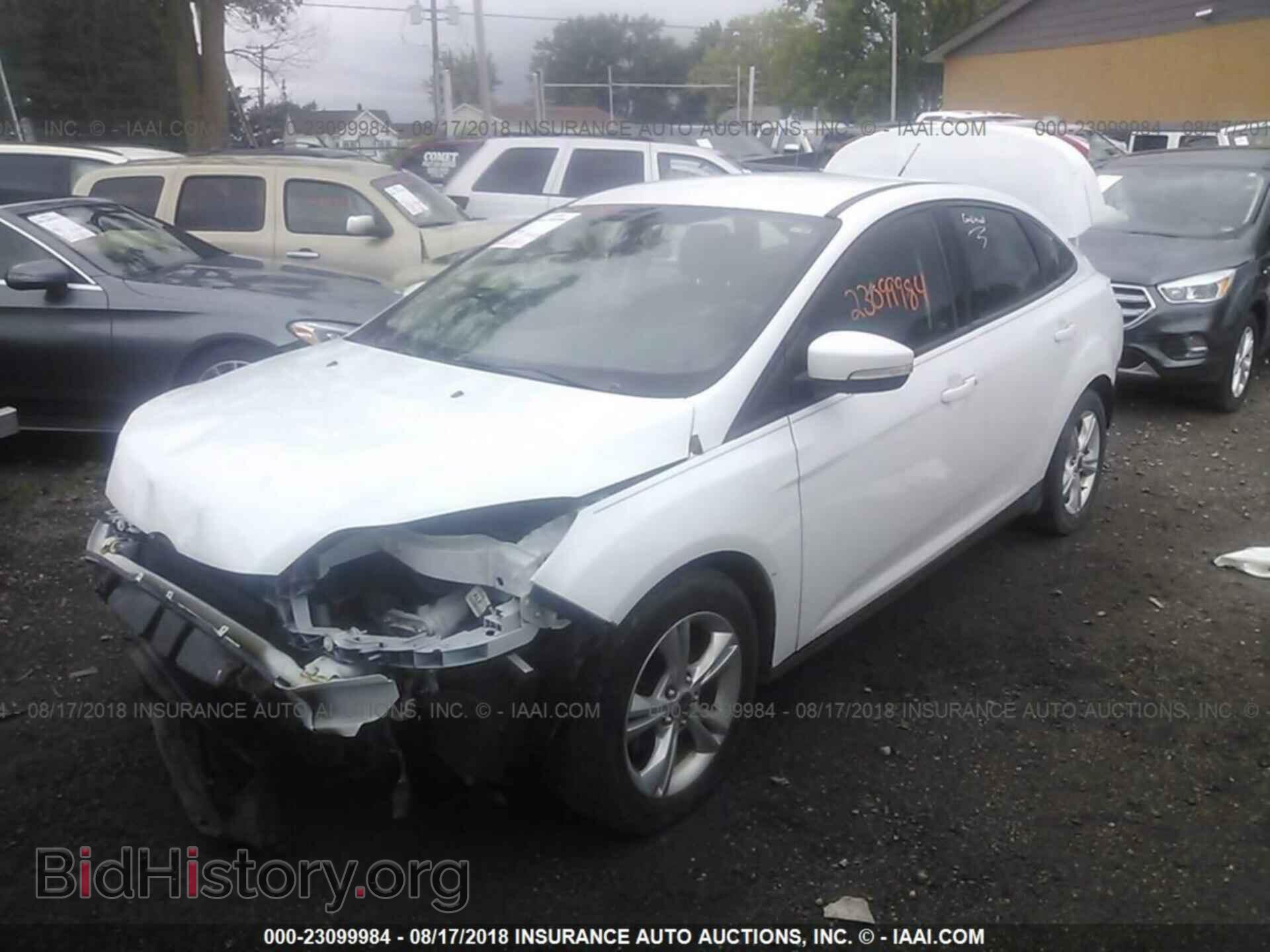 2013 Ford Focus - VIN: 1FADP3F23DL361661 - Фото 2