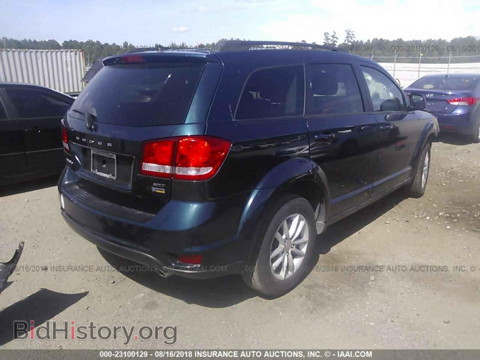 2015 Dodge Journey - VIN: 3C4PDCBG2FT696869 - Photo 4