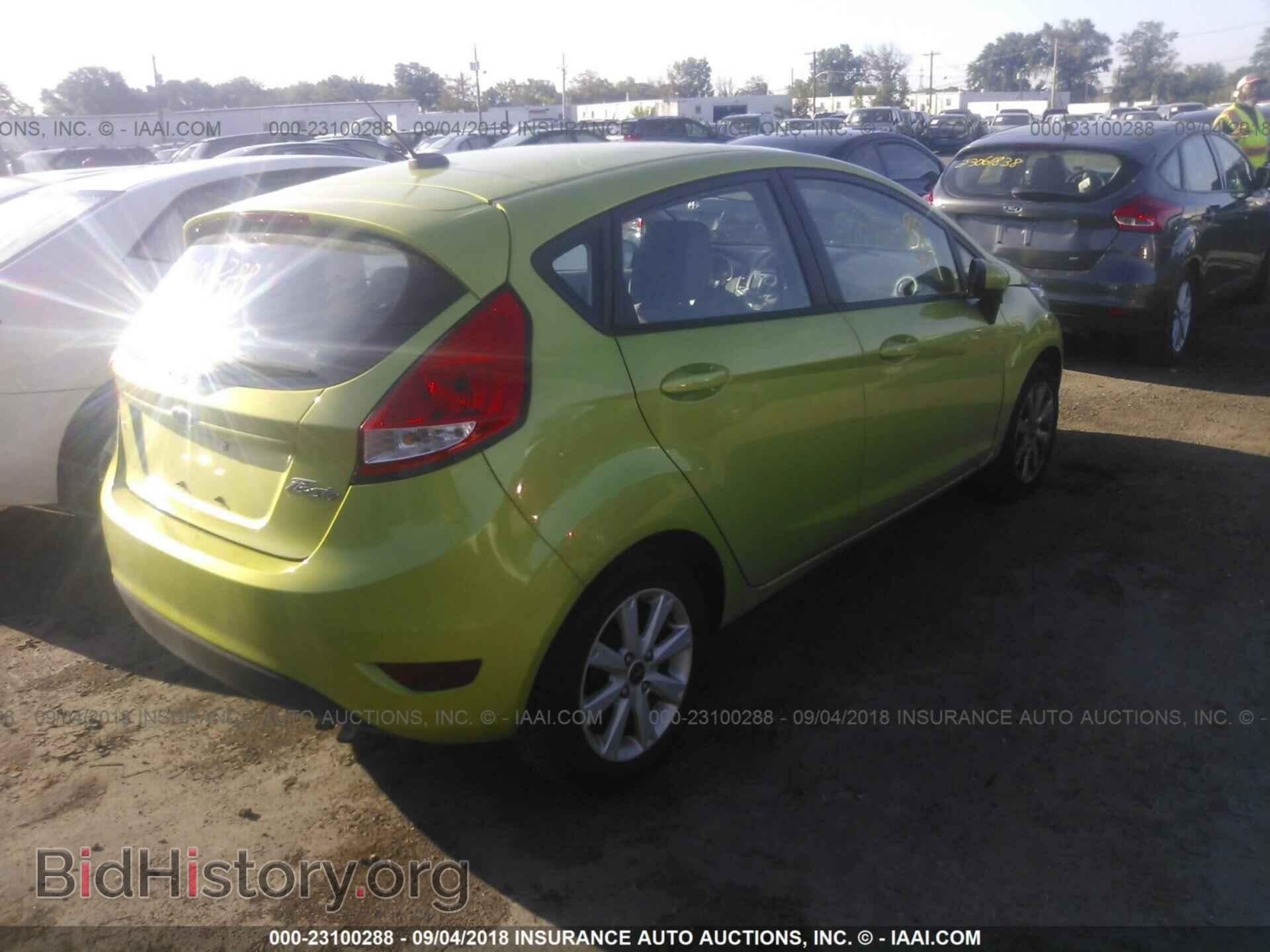2012 Ford Fiesta - VIN: 3FADP4EJ1CM182014 - Фото 4
