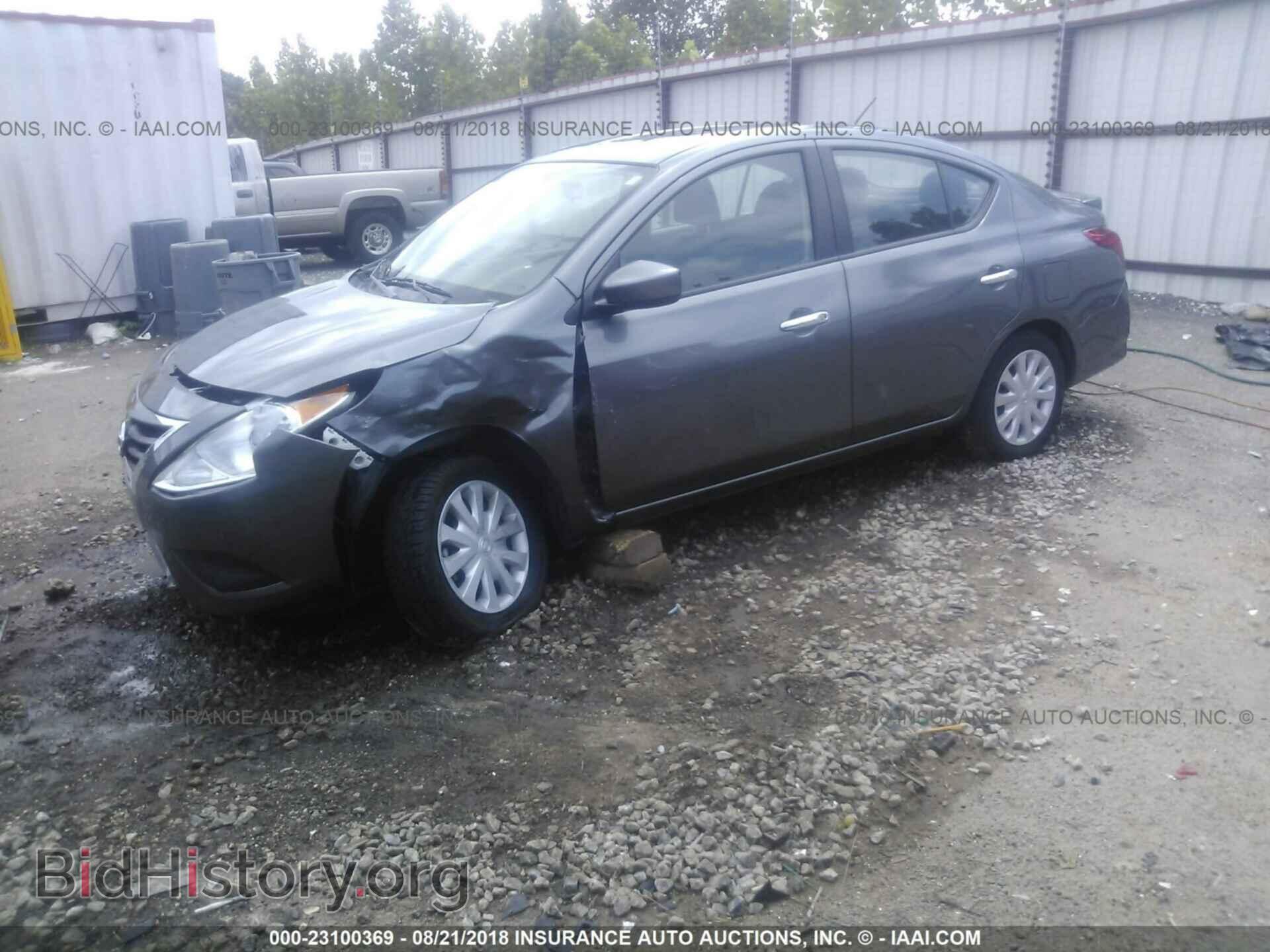 2017 Nissan Versa - VIN: 3N1CN7AP1HL818373 - Фото 2