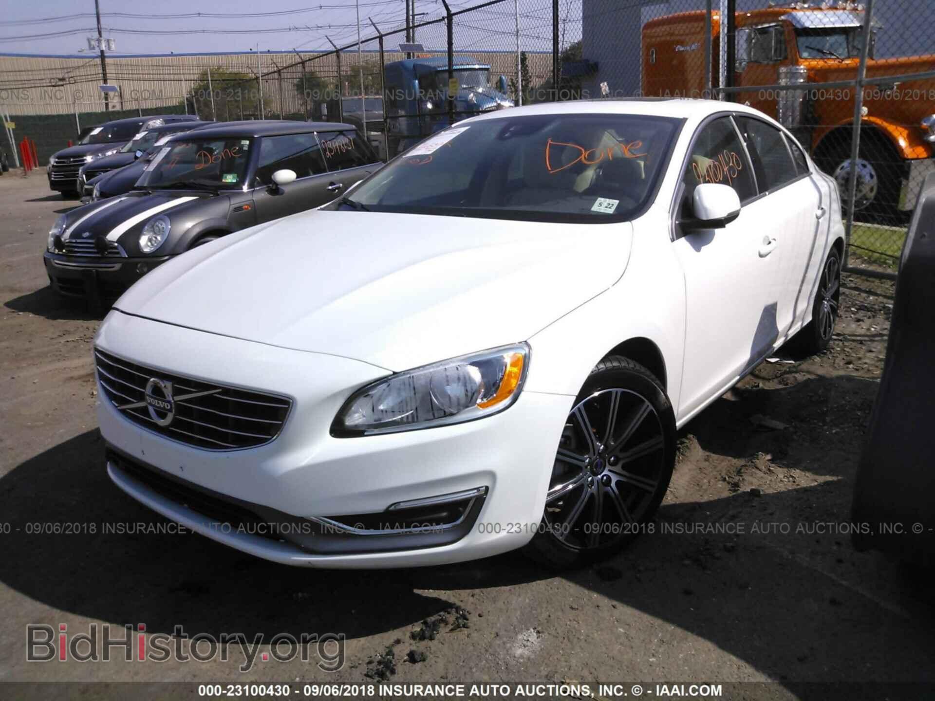 2017 Volvo S60 - VIN: LYV402TK7HB195104 - Фото 2