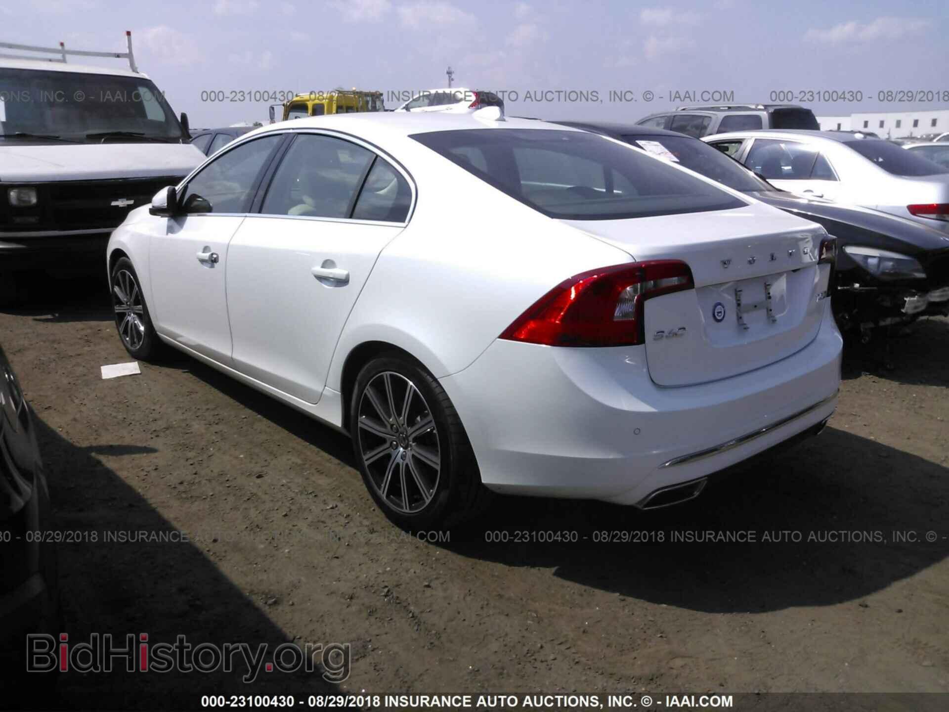 2017 Volvo S60 - VIN: LYV402TK7HB195104 - Фото 3
